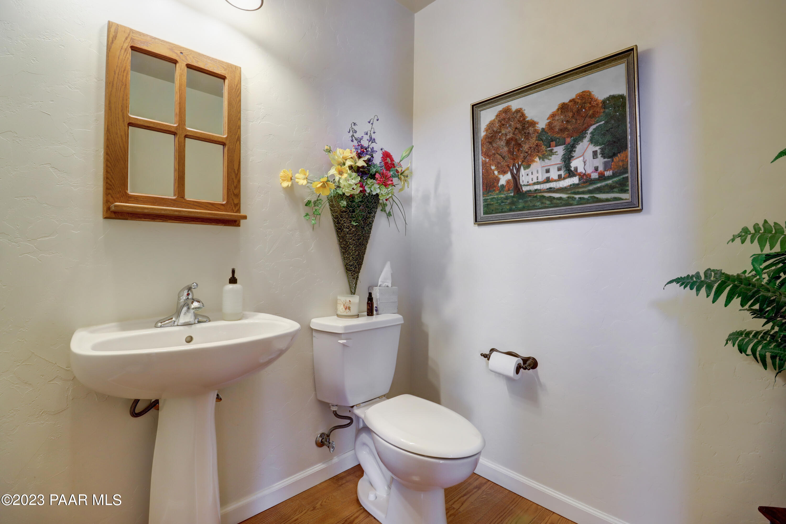 7580 N Park Crest Lane