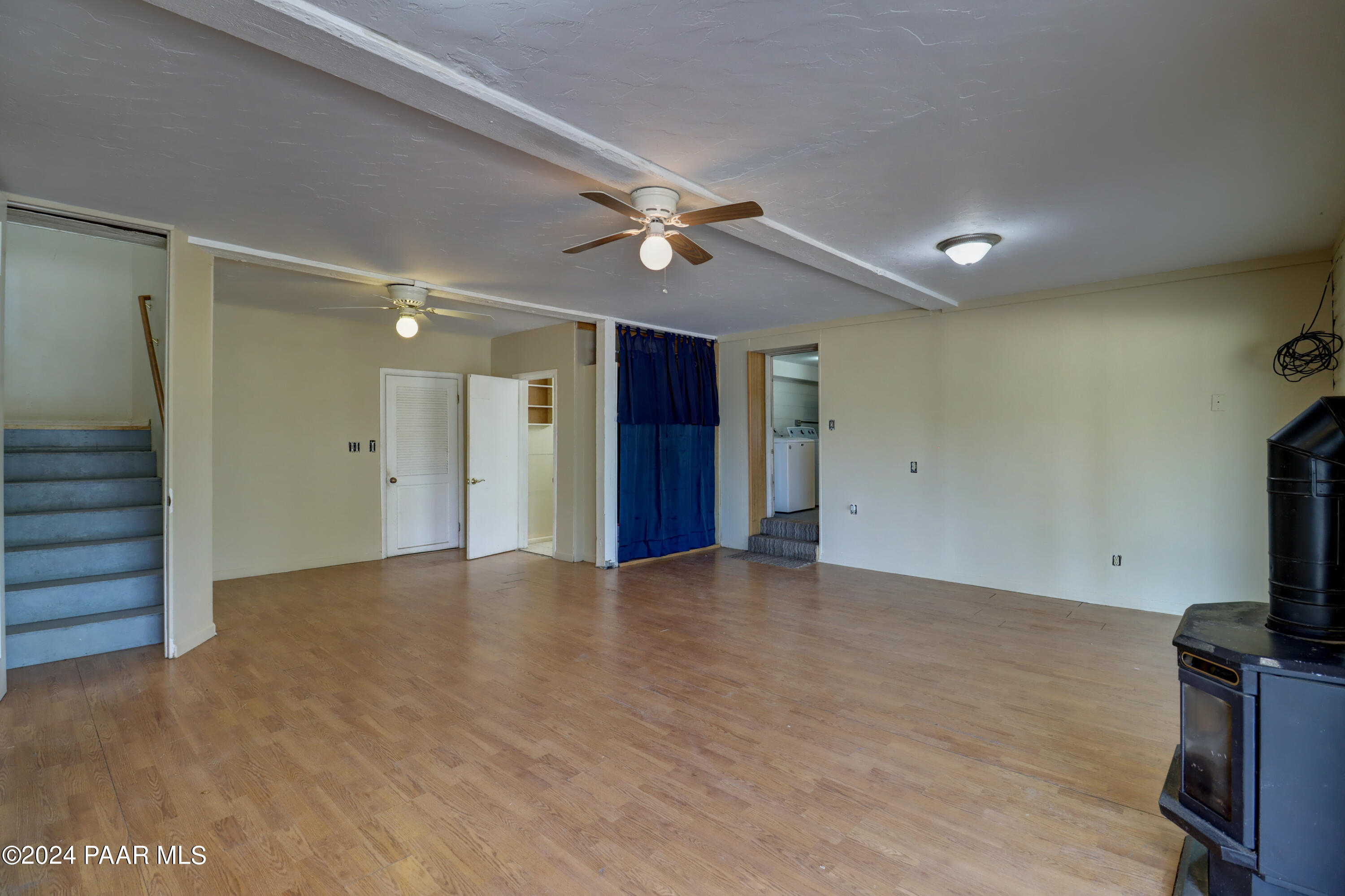 2120 W Single Tree Street