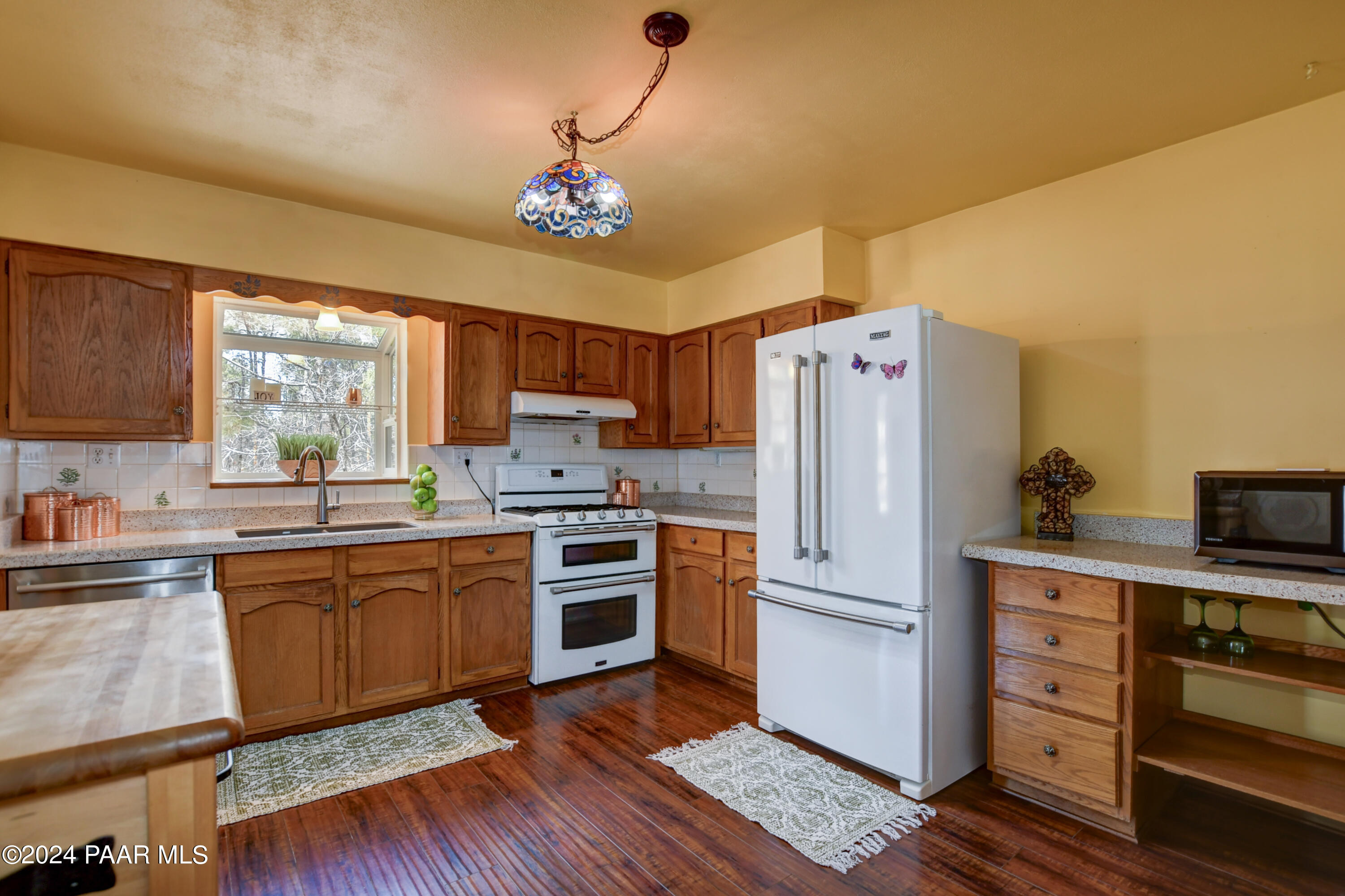 1458 E Silver King Circle