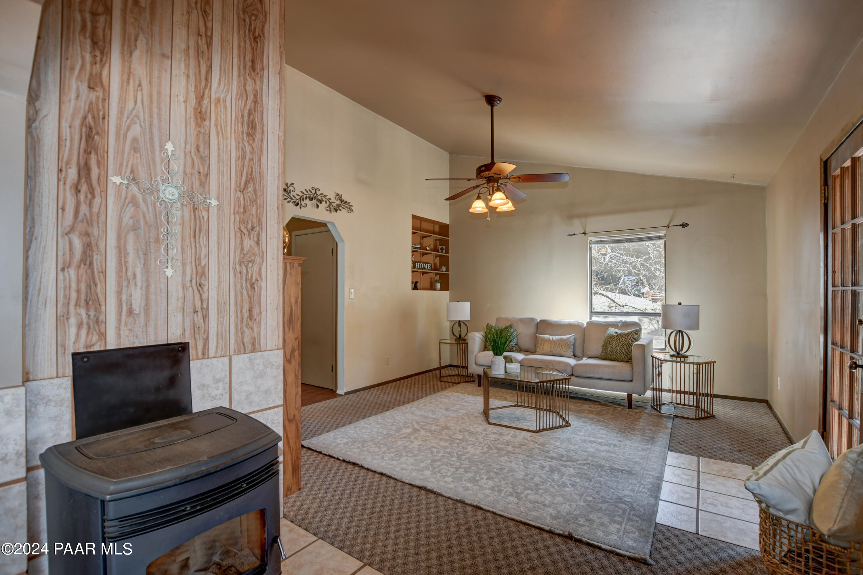 1458 E Silver King Circle