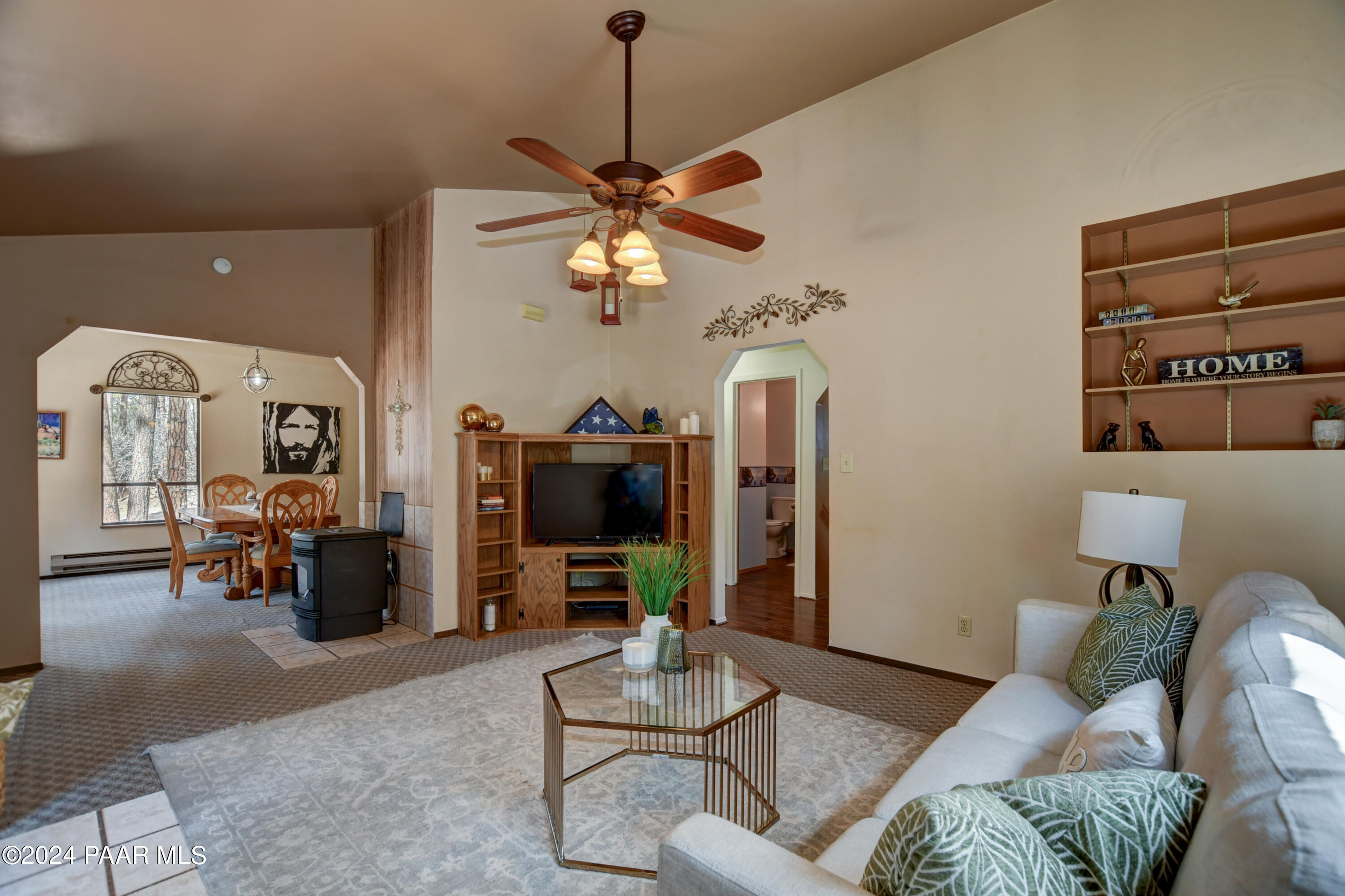 1458 E Silver King Circle