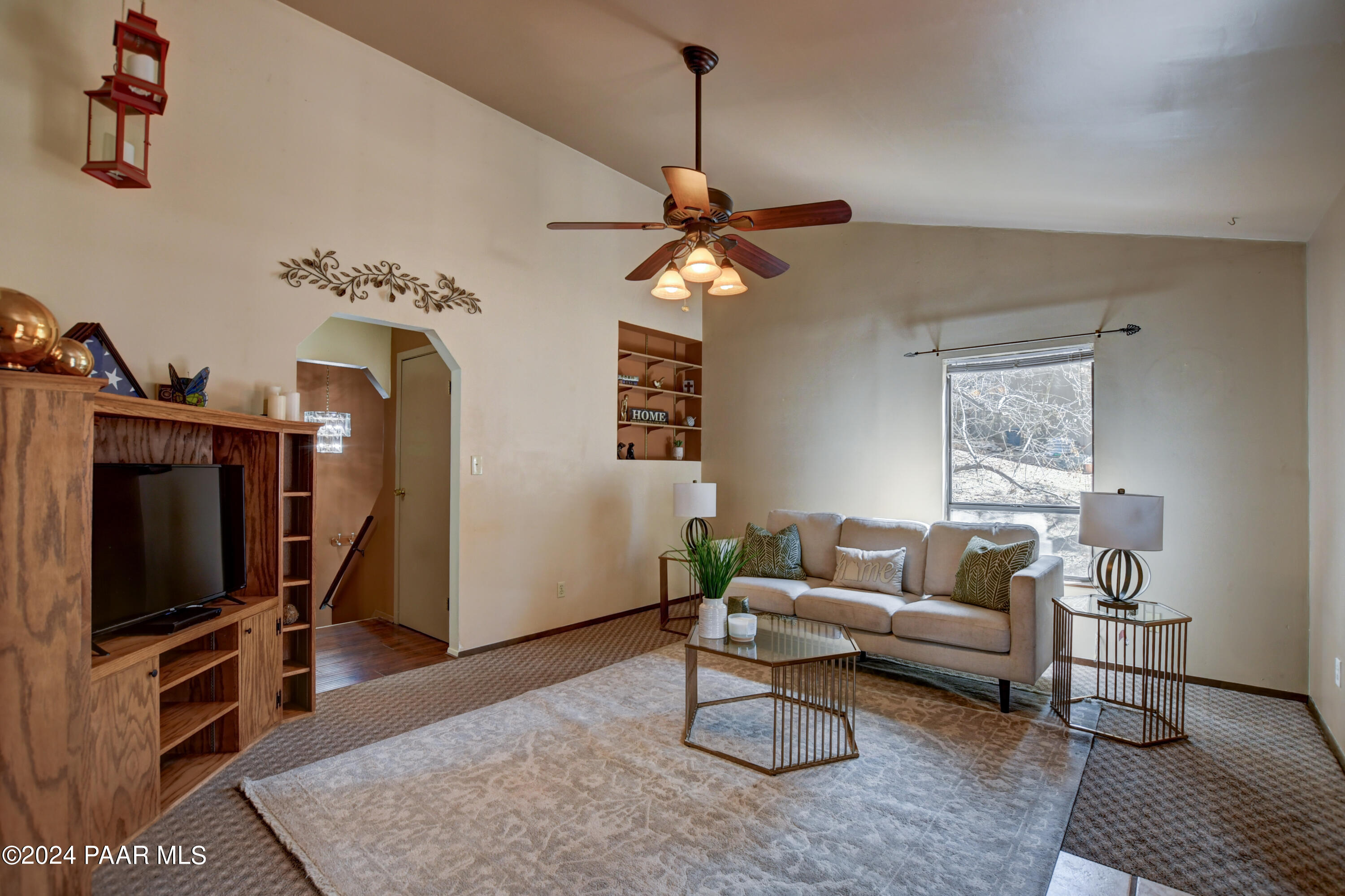 1458 E Silver King Circle
