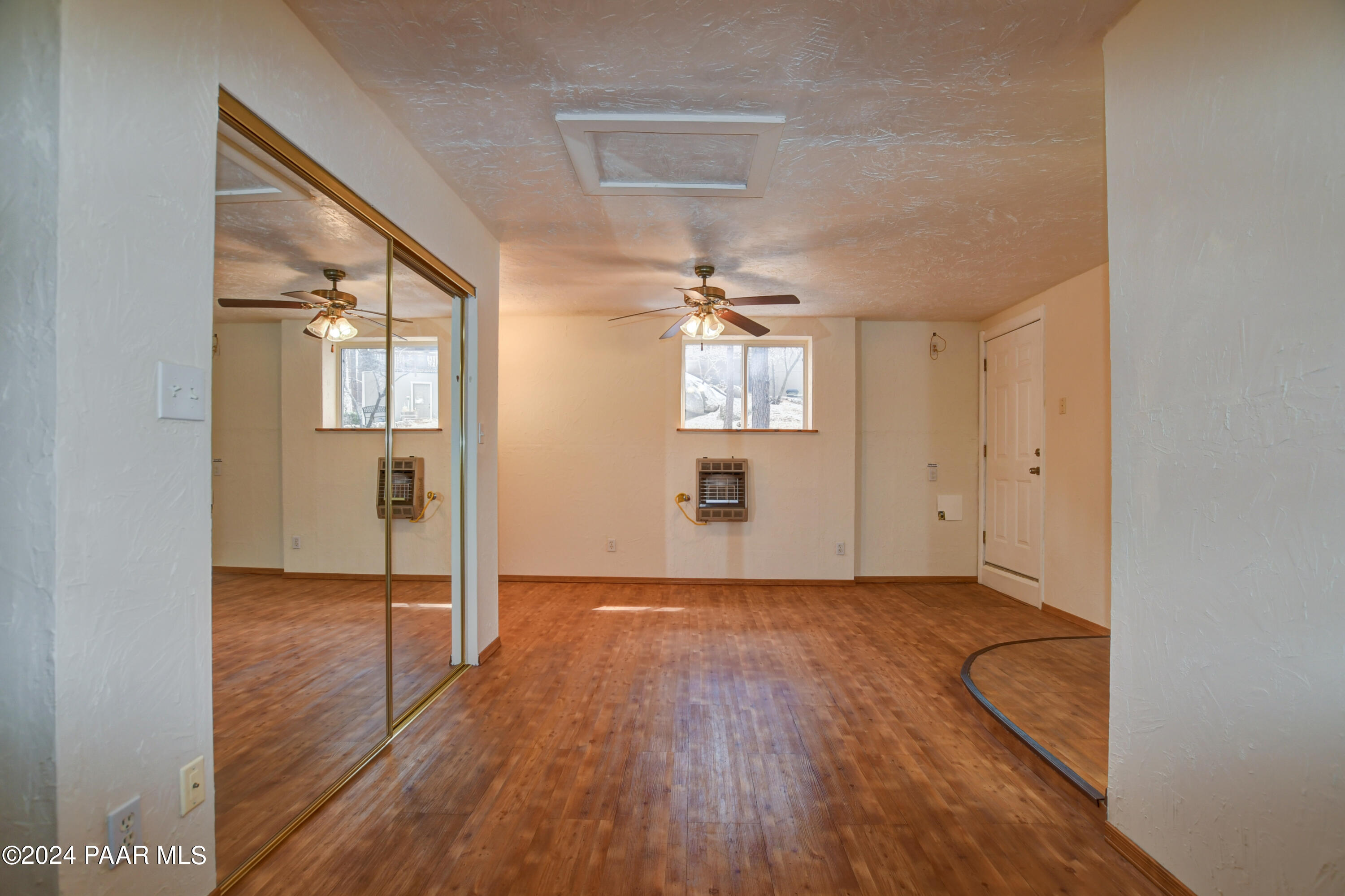 1458 E Silver King Circle