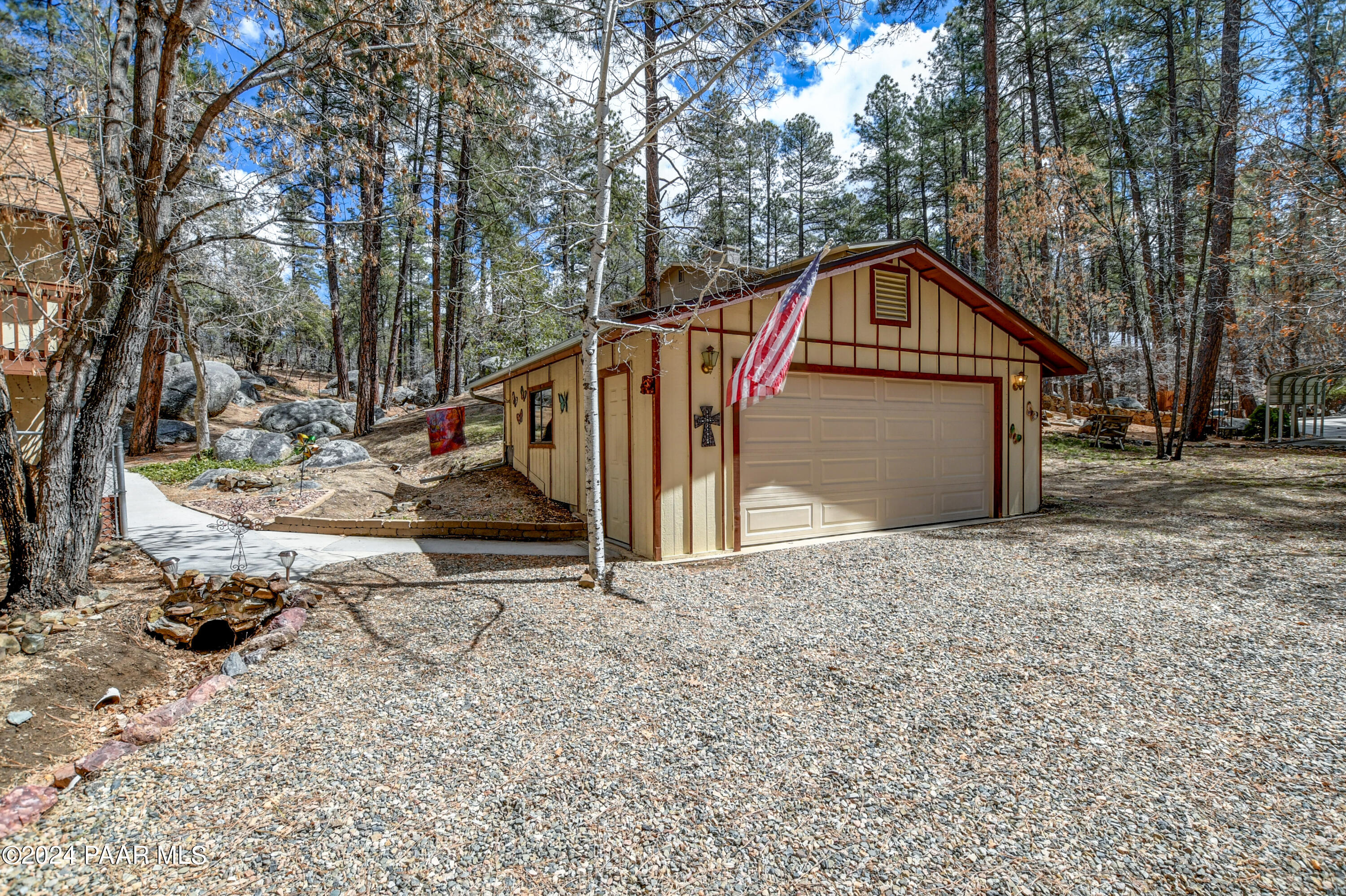 1458 E Silver King Circle