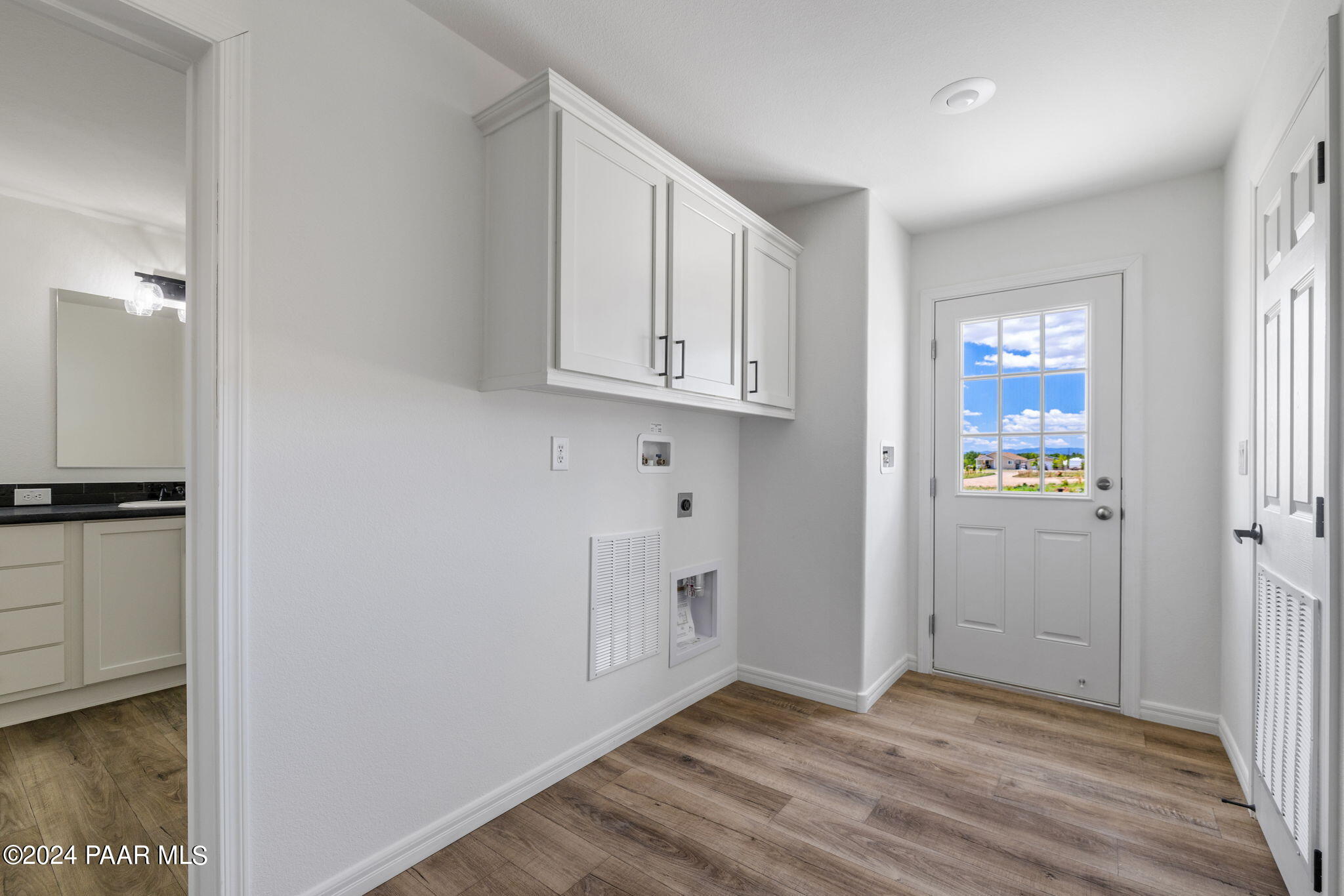 1563 Solara Way