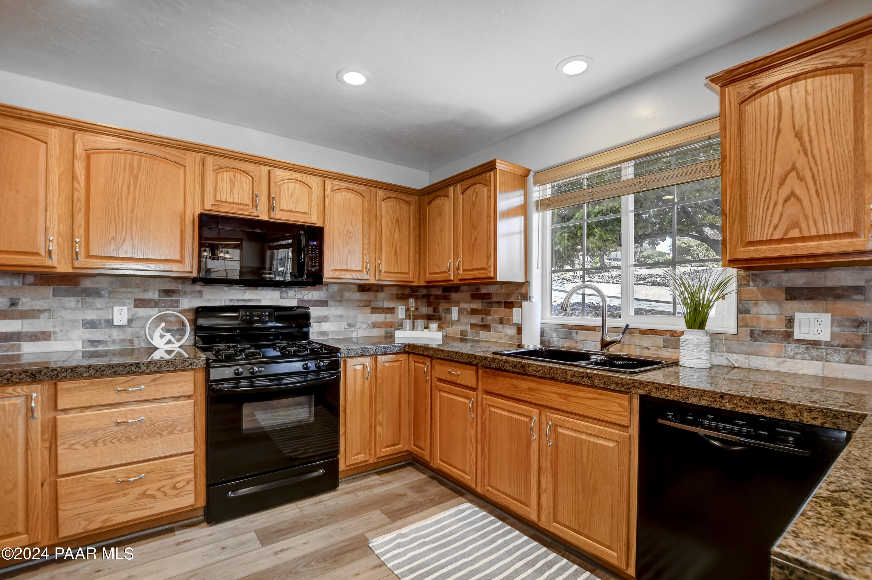 2506 Lakewood Drive