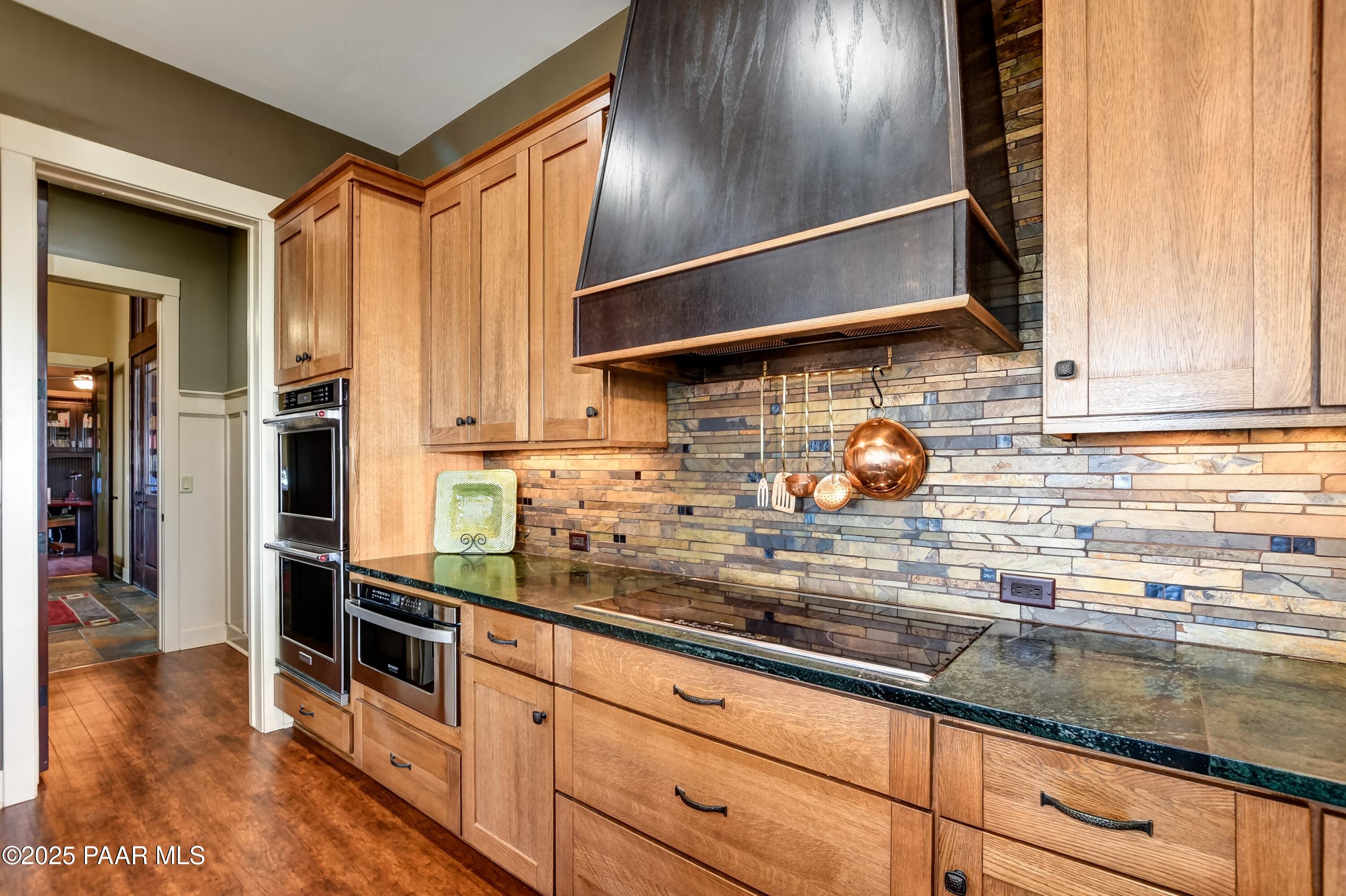 11355 N Waylands Trail