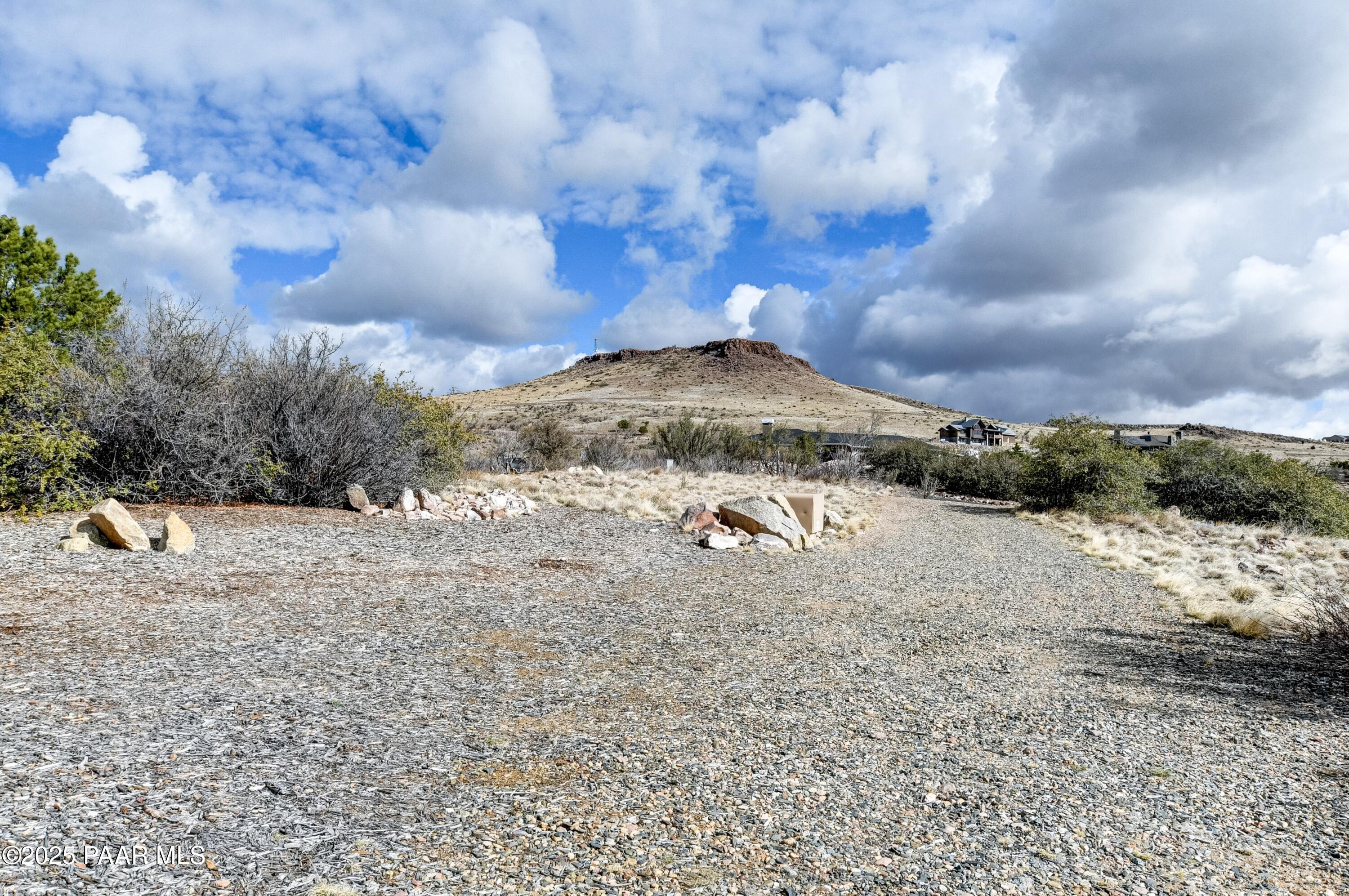 11355 N Waylands Trail