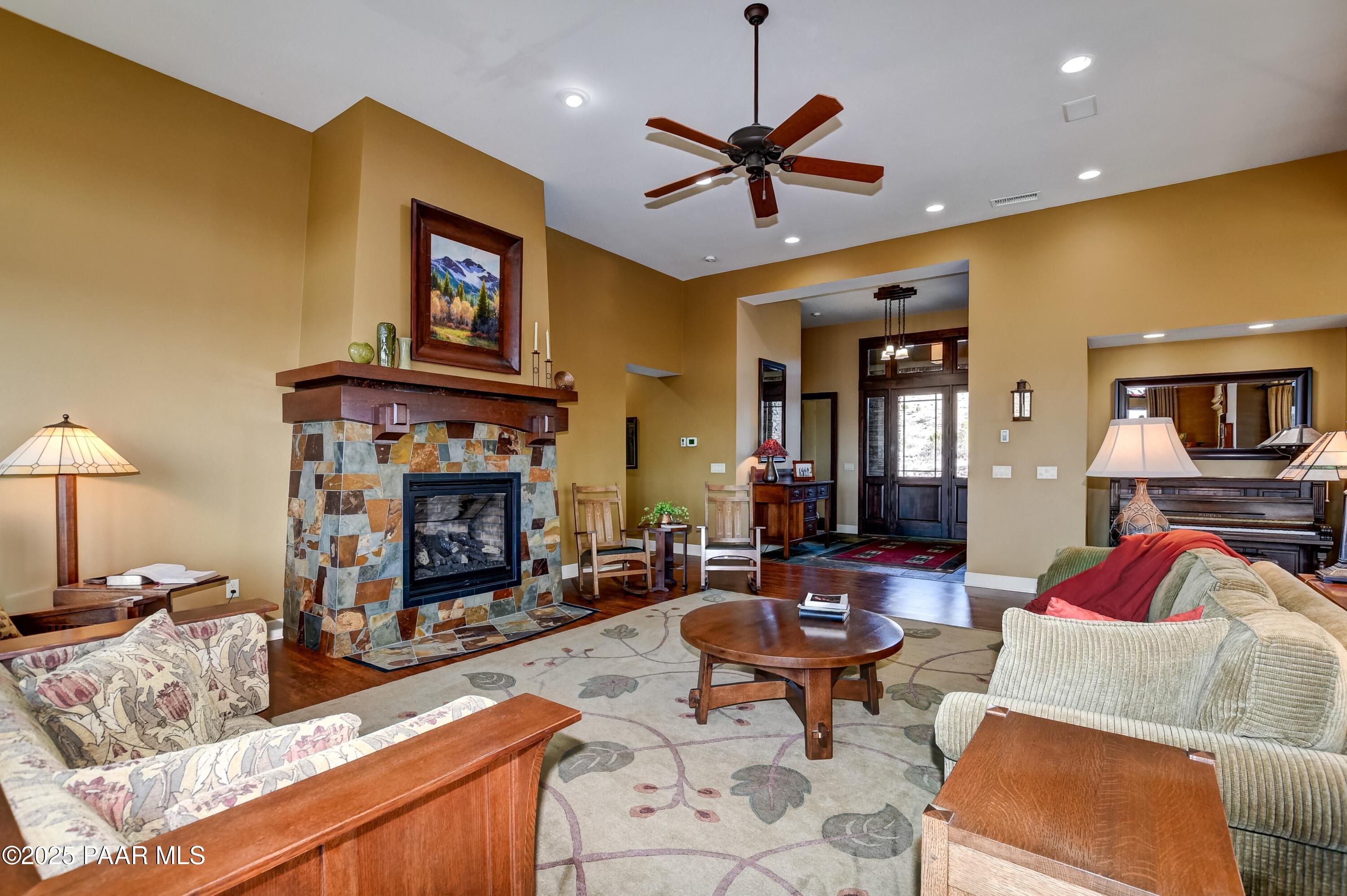 11355 N Waylands Trail