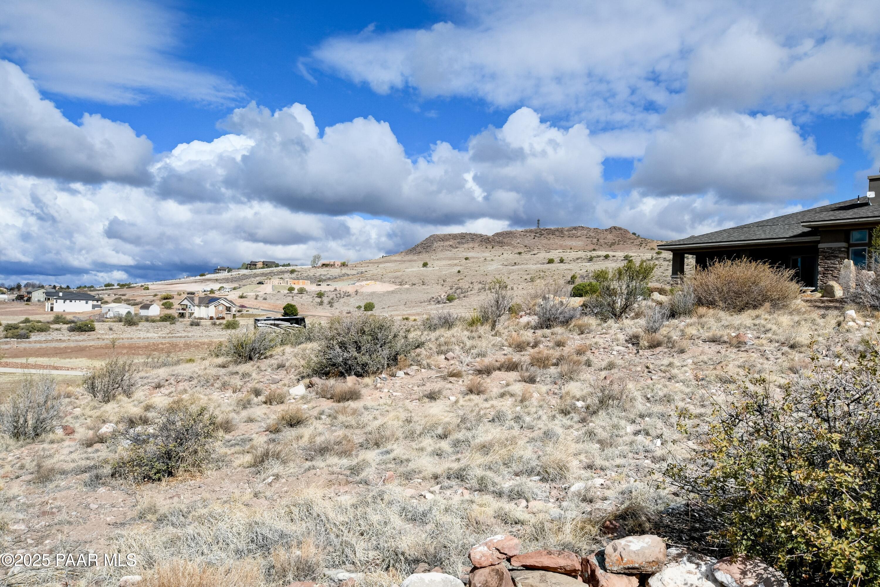 11355 N Waylands Trail