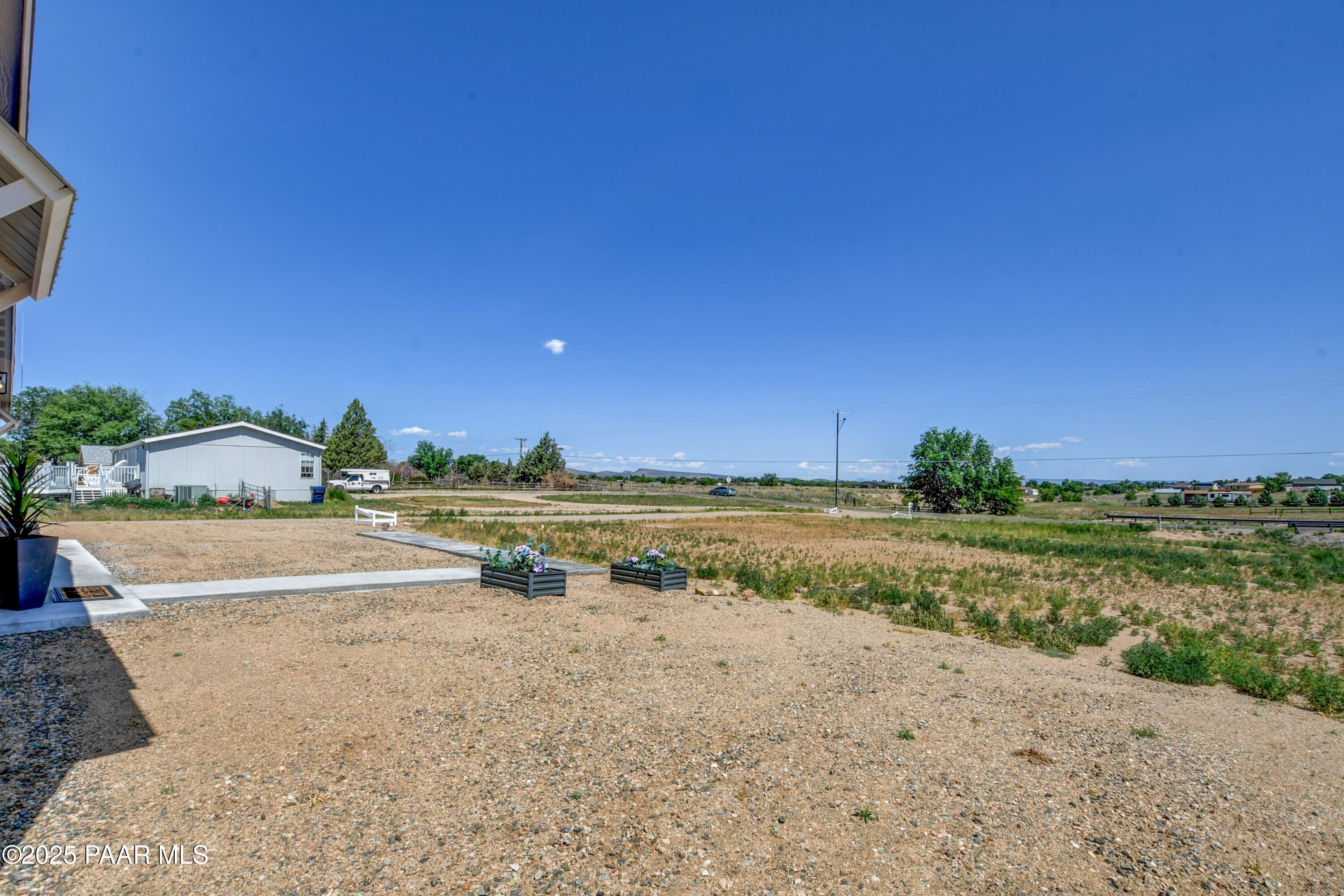 1635 E Road 2 South