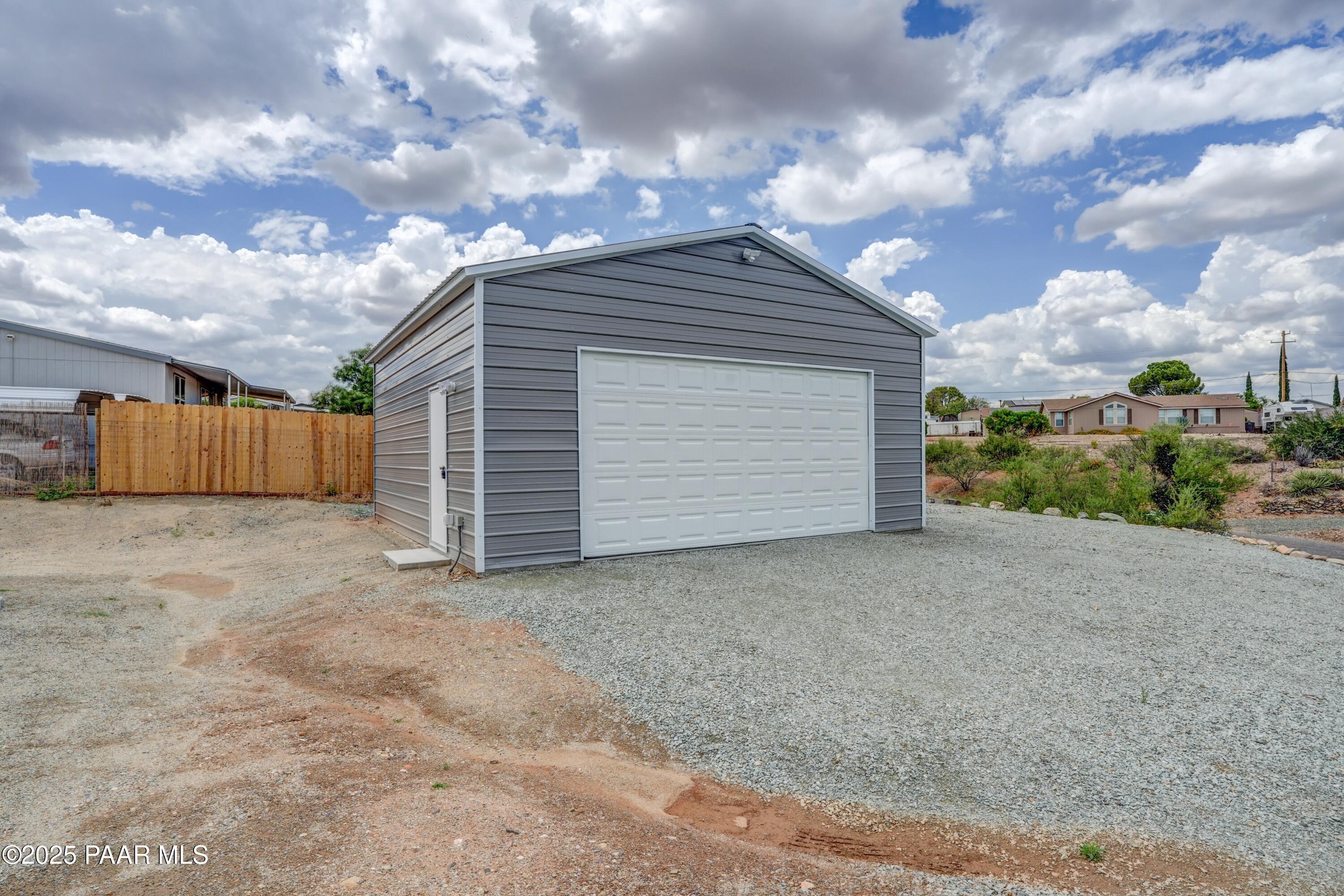20927 E Valley View Lane