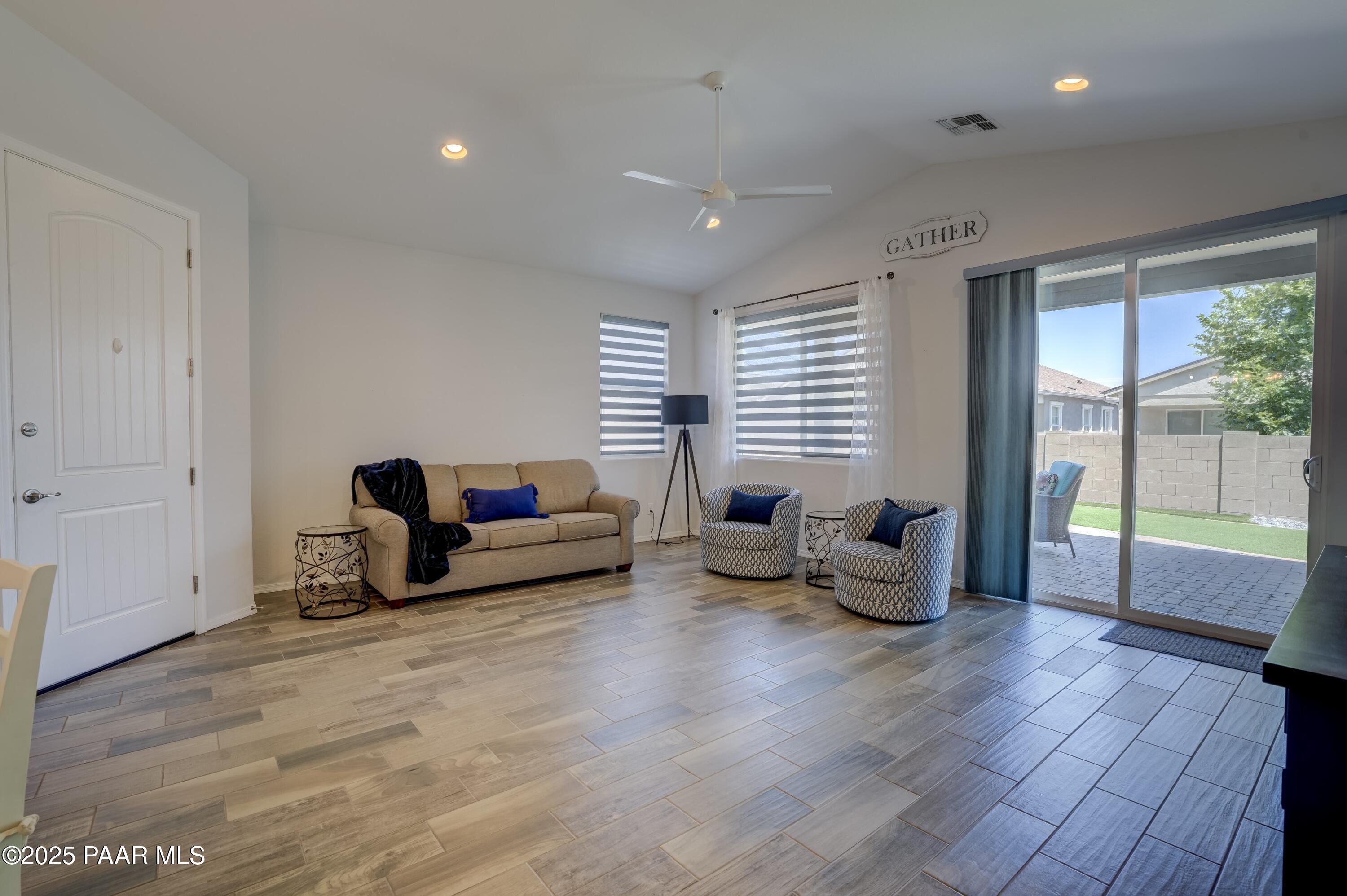 1372 Towhee Trail