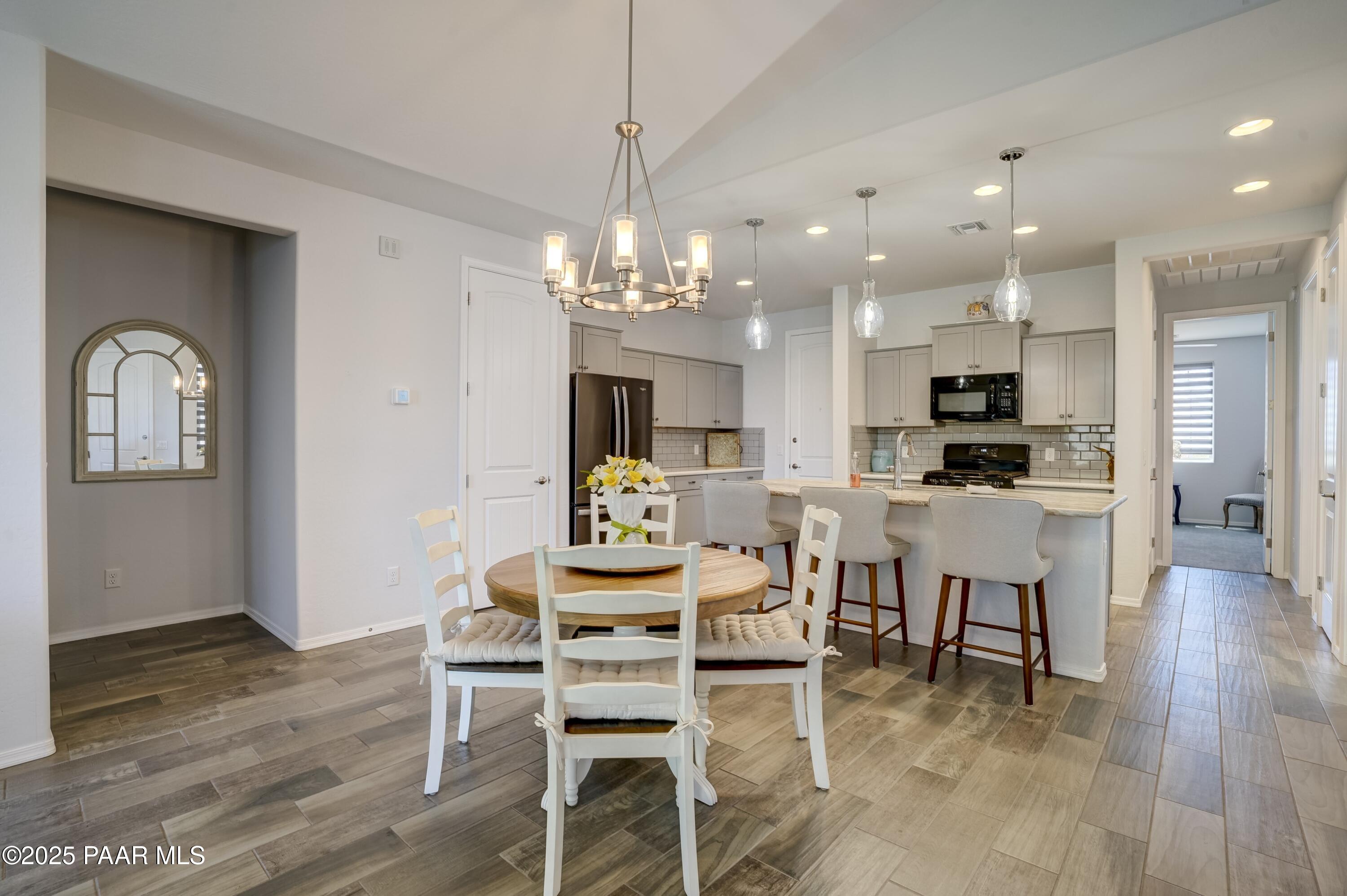 1372 Towhee Trail