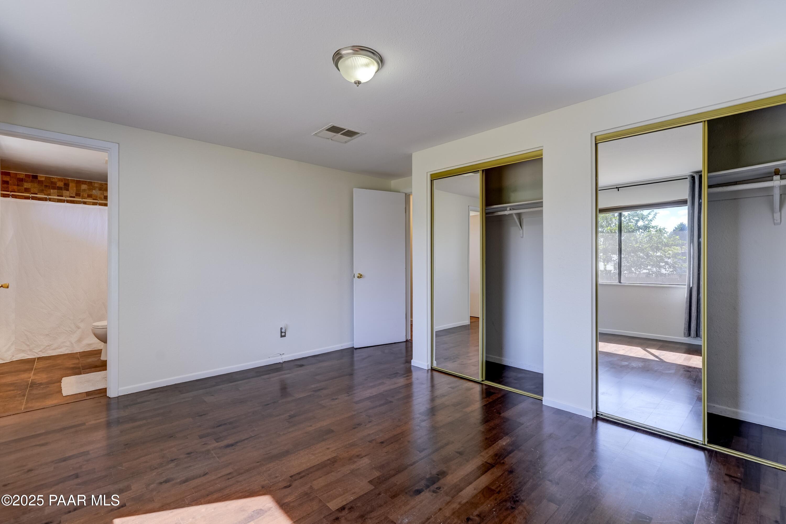 5121 N Stetson Drive