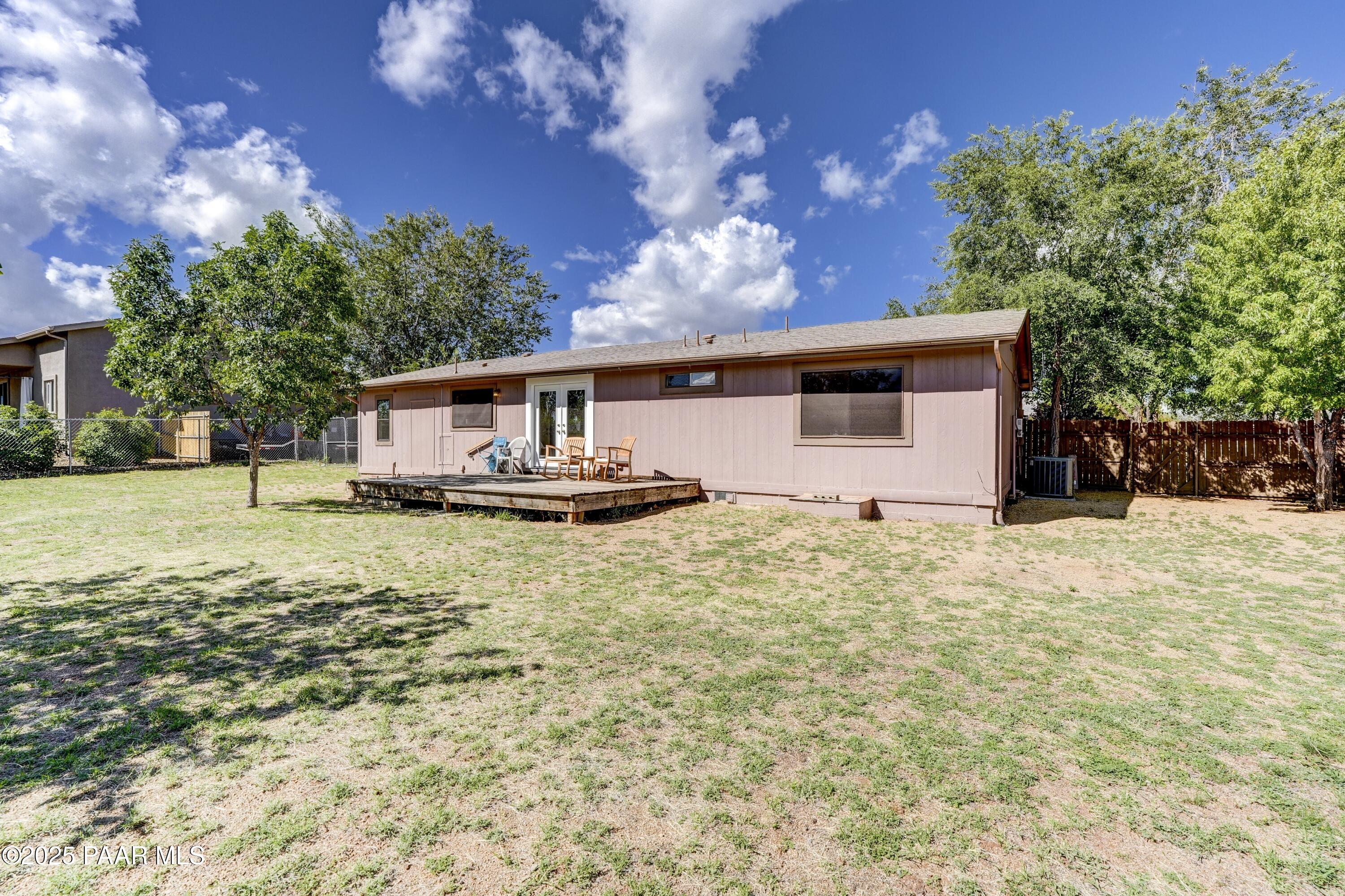 5121 N Stetson Drive