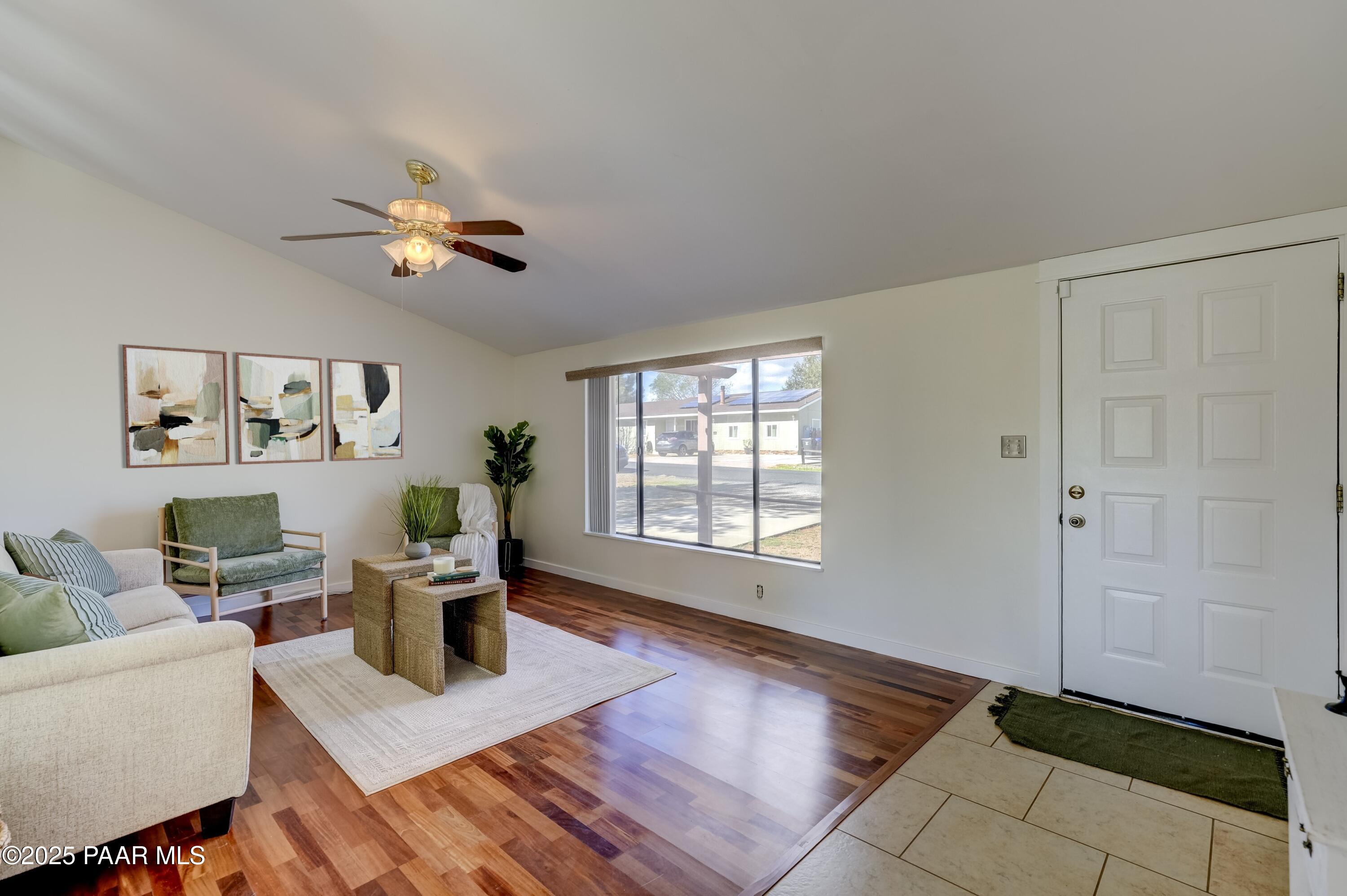 5121 N Stetson Drive