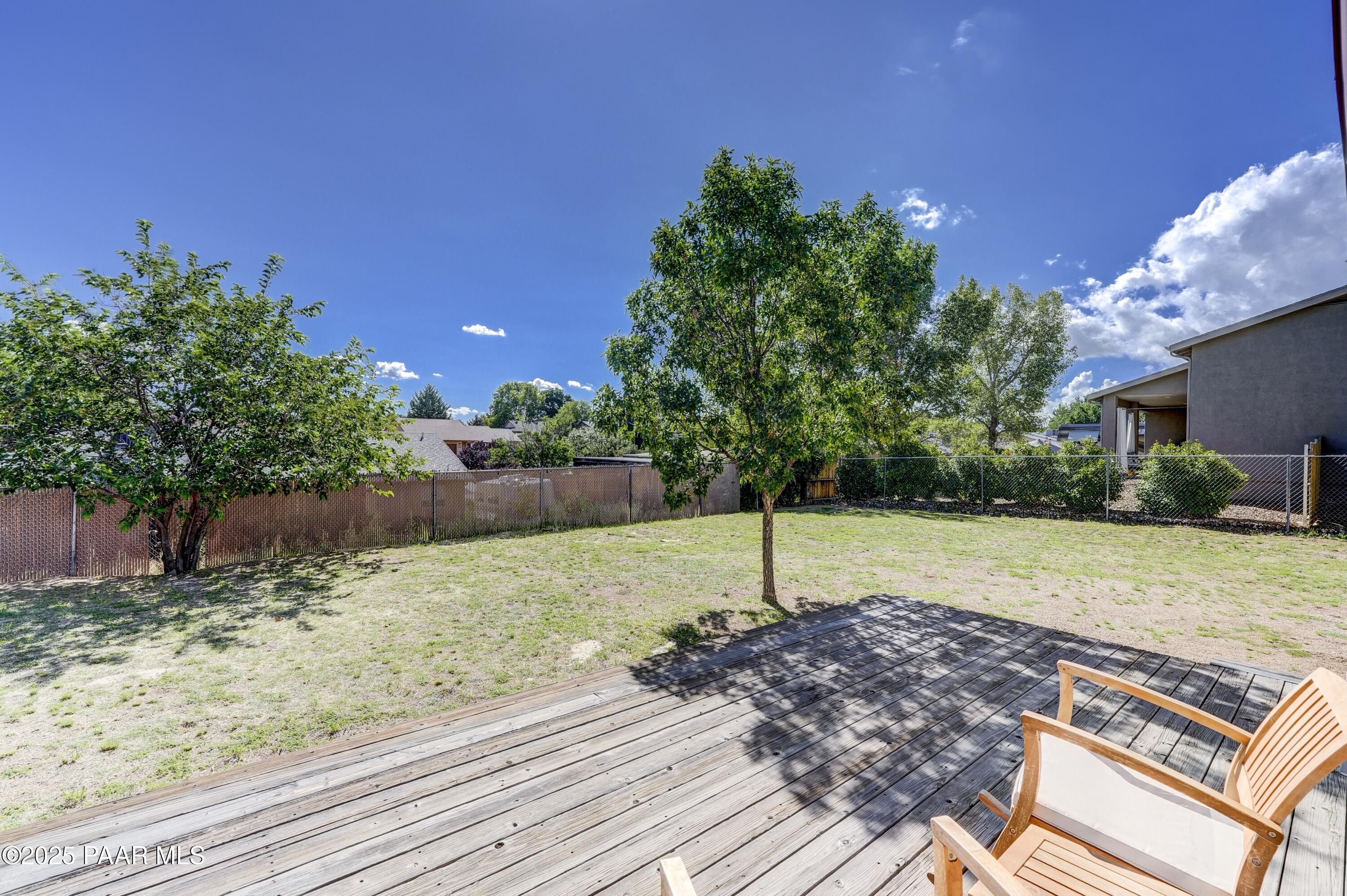 5121 N Stetson Drive