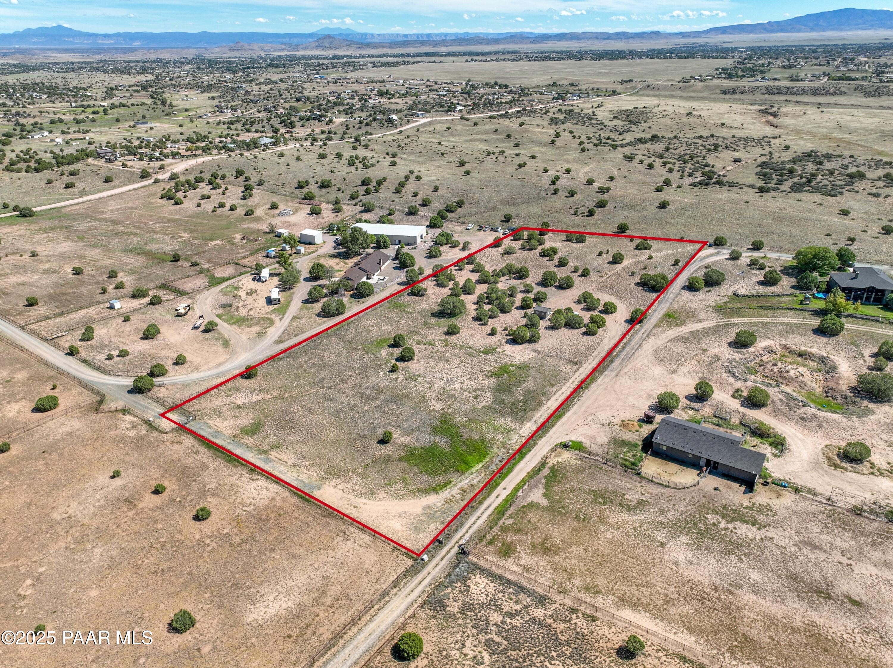 225 S Blue Merle Trail