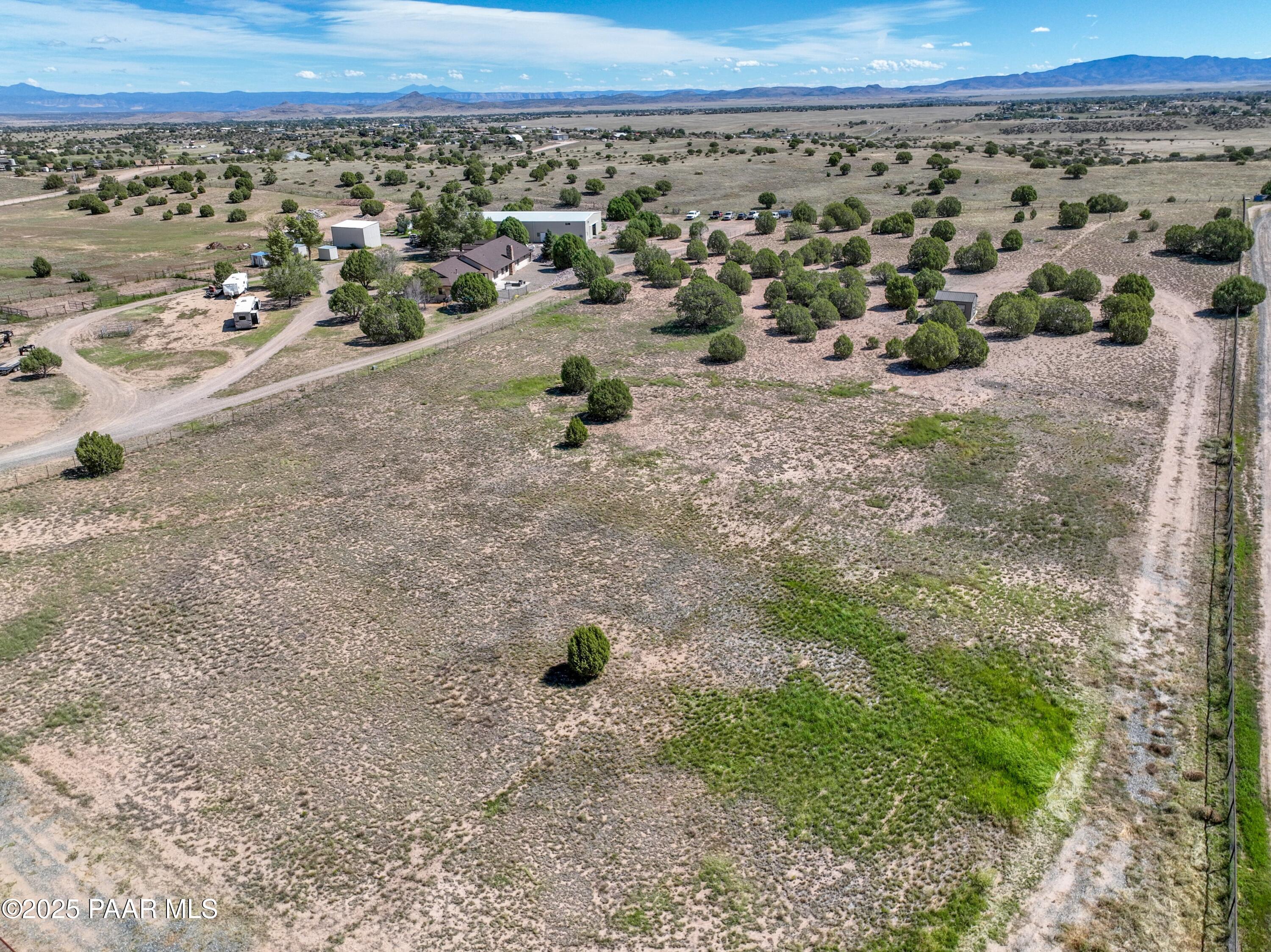 225 S Blue Merle Trail