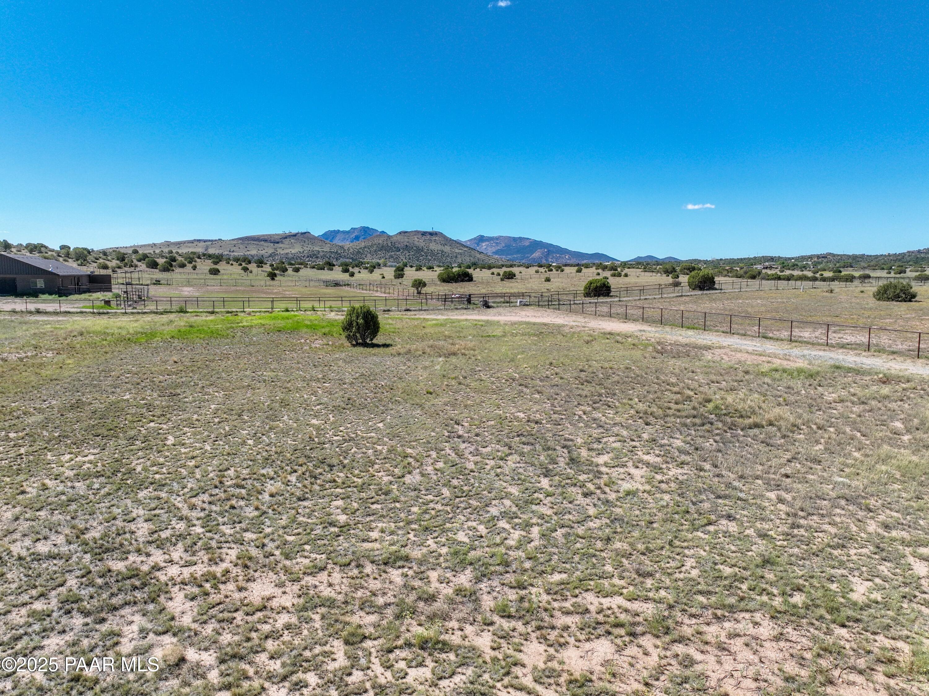 225 S Blue Merle Trail