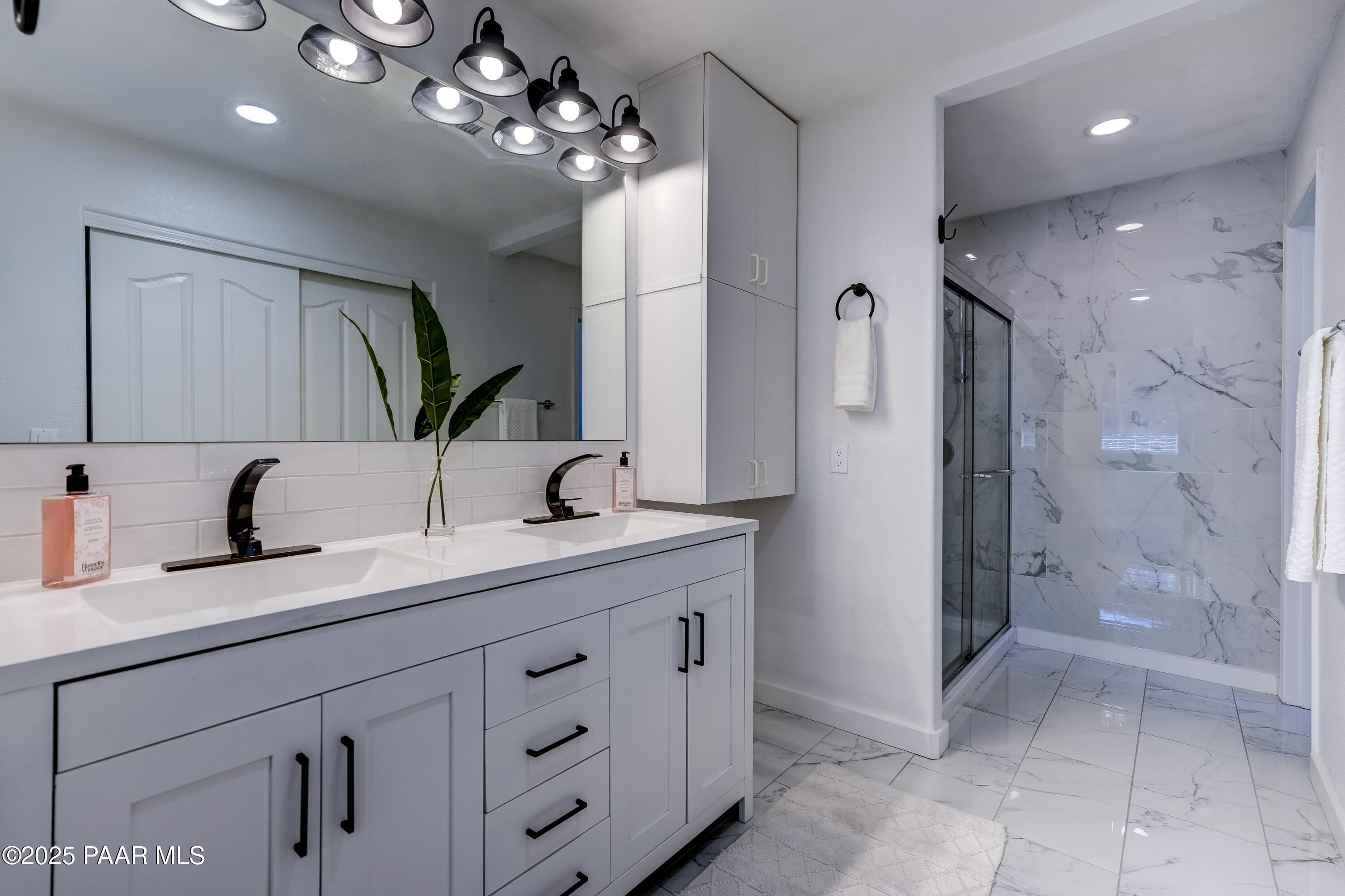 4351 N Verde Vista Drive