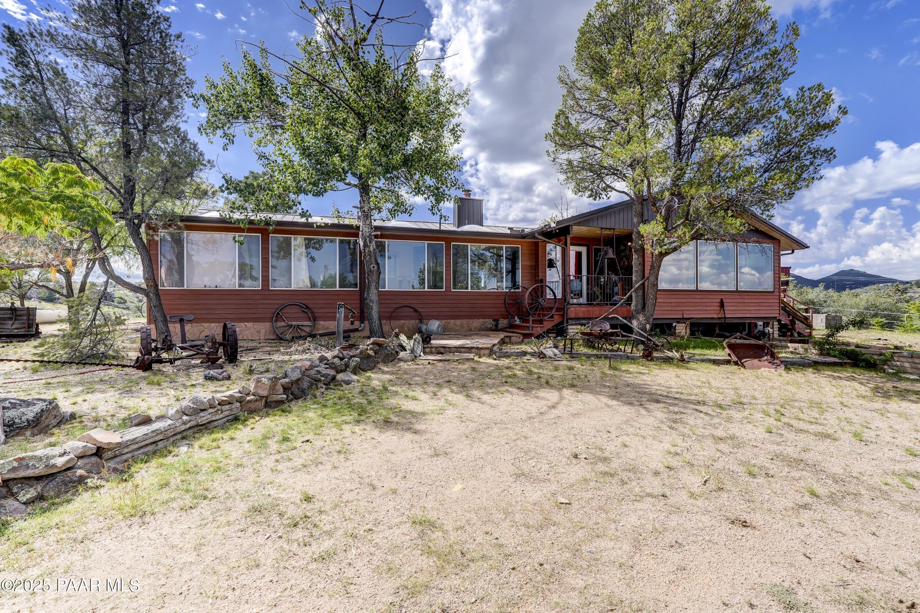 1405 W Ridge Drive