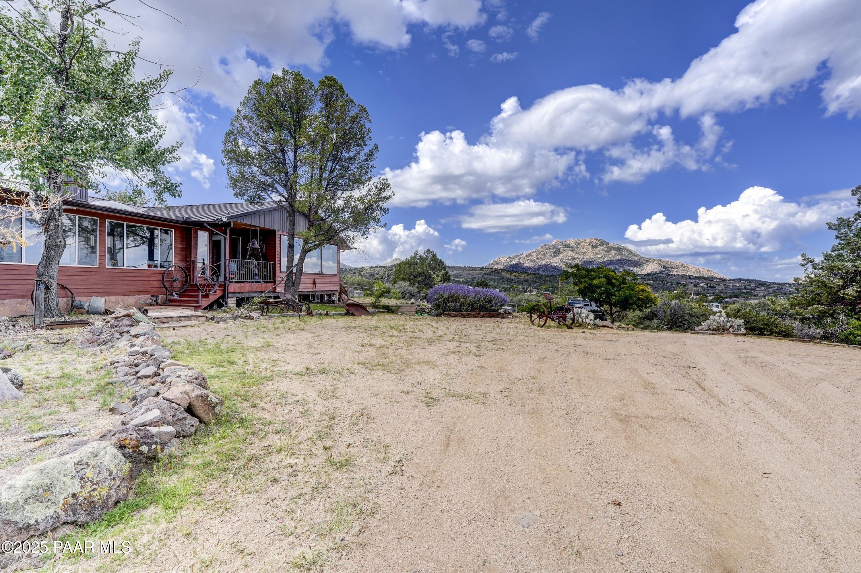1405 W Ridge Drive