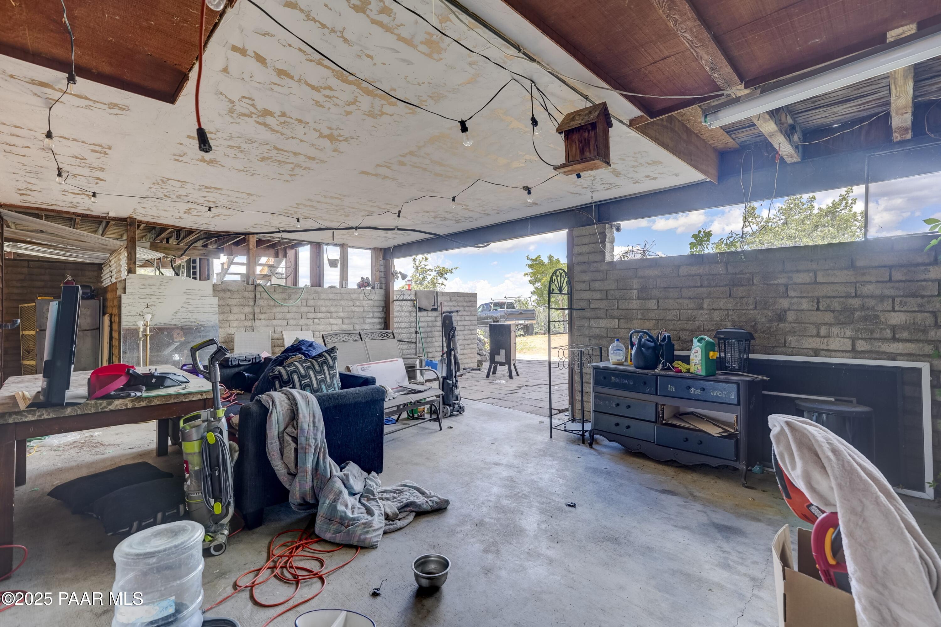 1405 W Ridge Drive