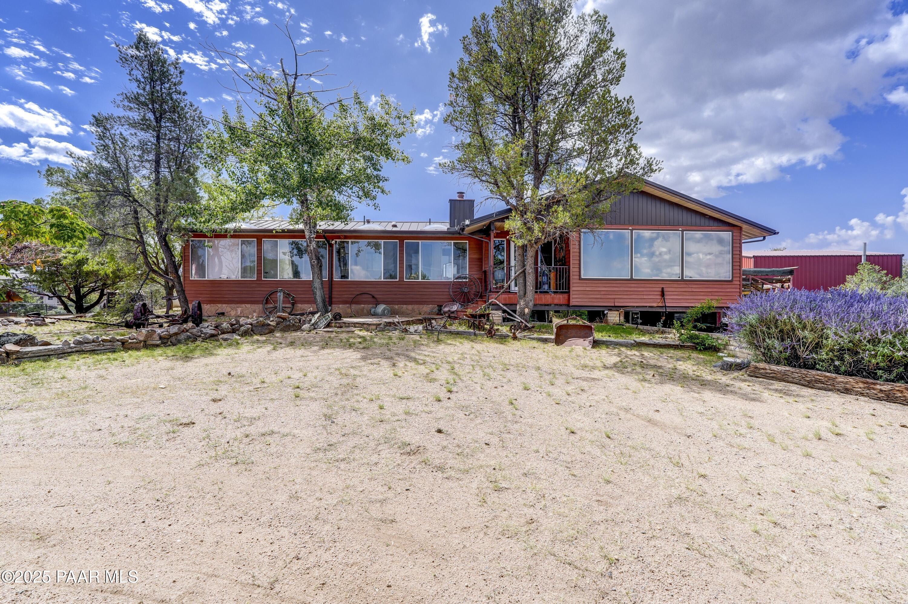 1405 W Ridge Drive