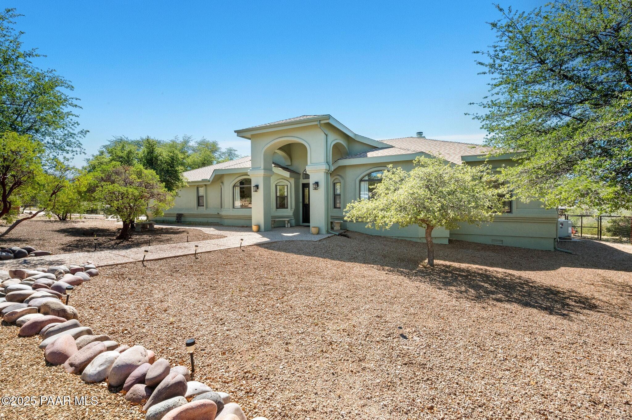 8640 N Granite Oaks Drive