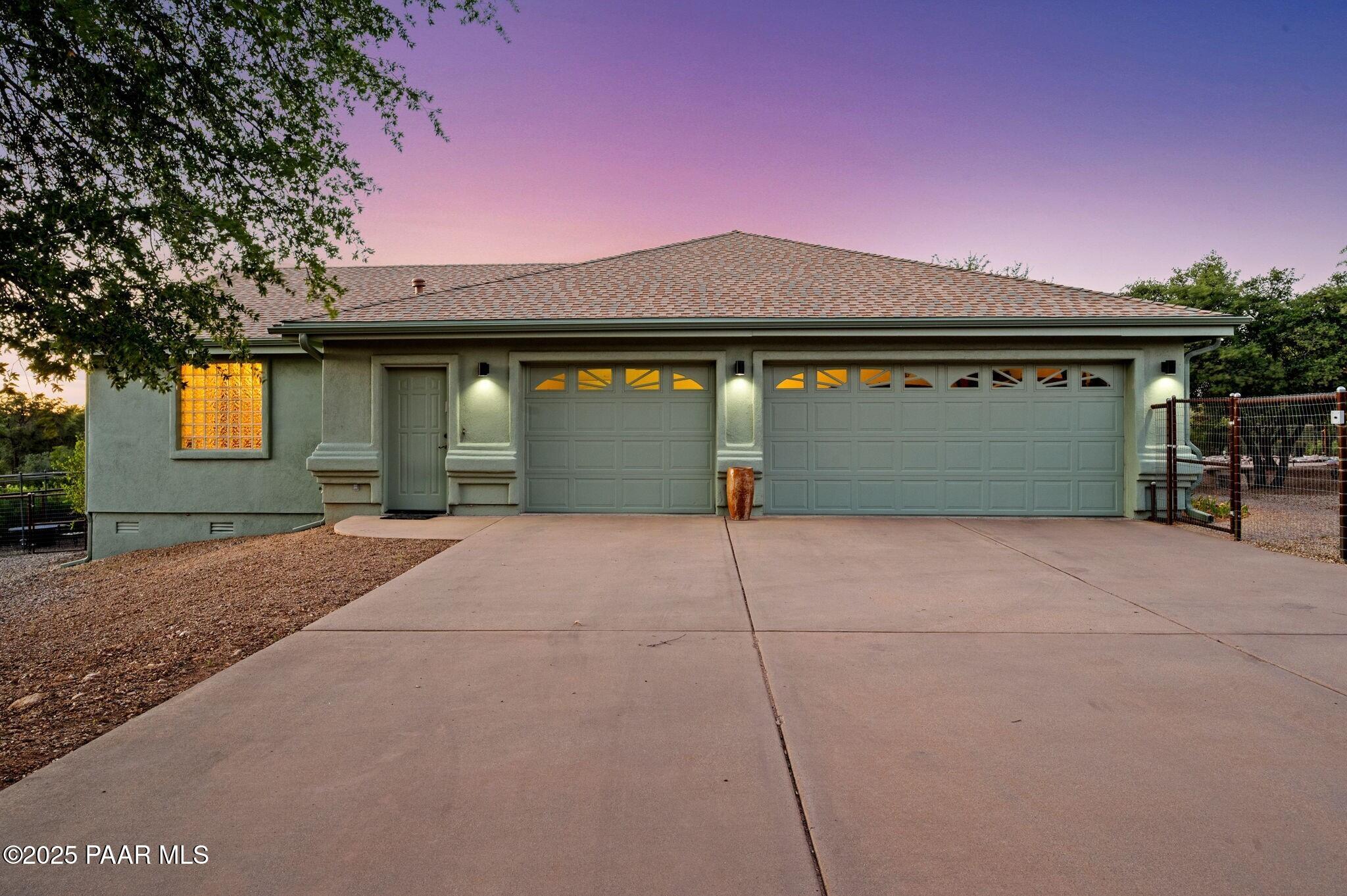 8640 N Granite Oaks Drive