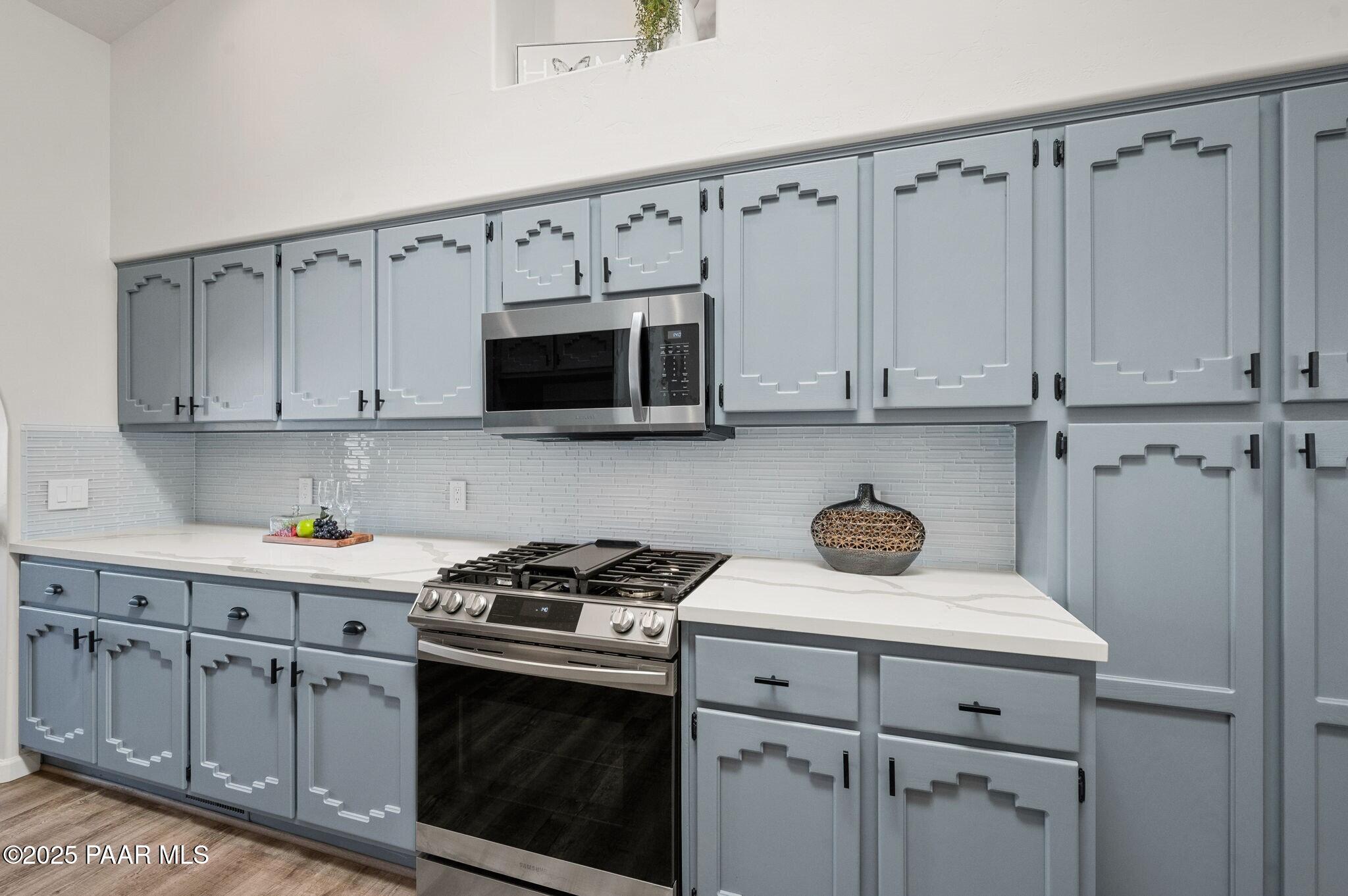 8640 N Granite Oaks Drive