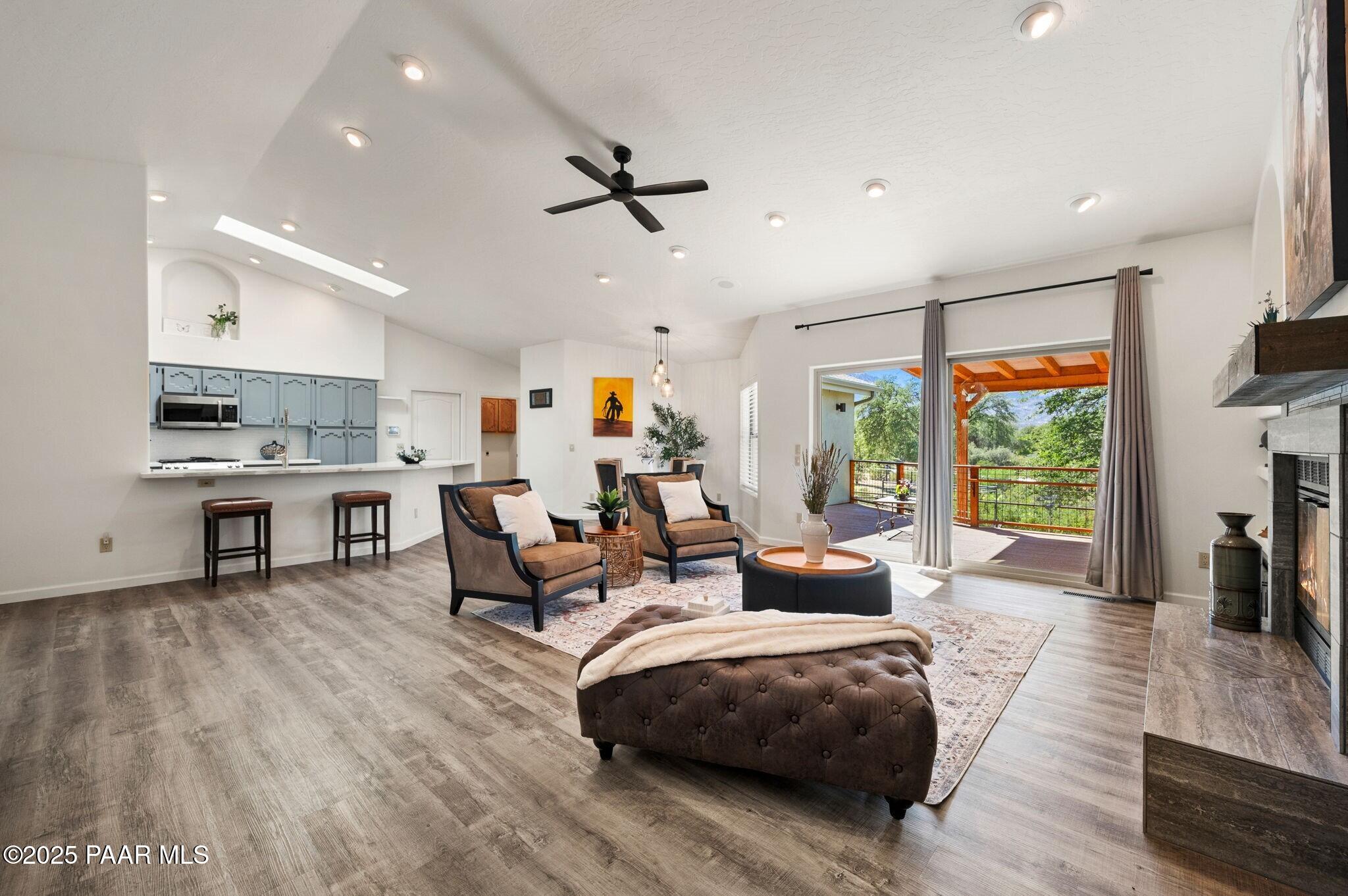 8640 N Granite Oaks Drive