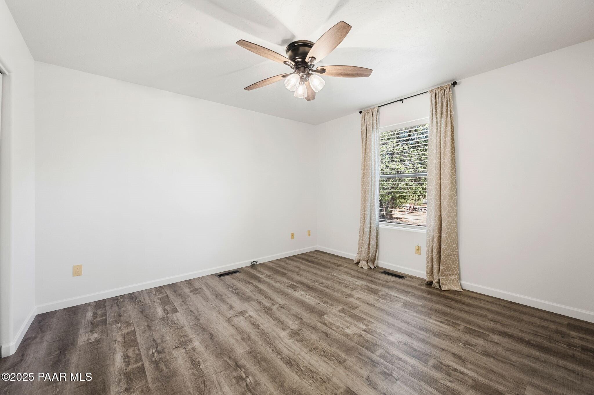 8640 N Granite Oaks Drive