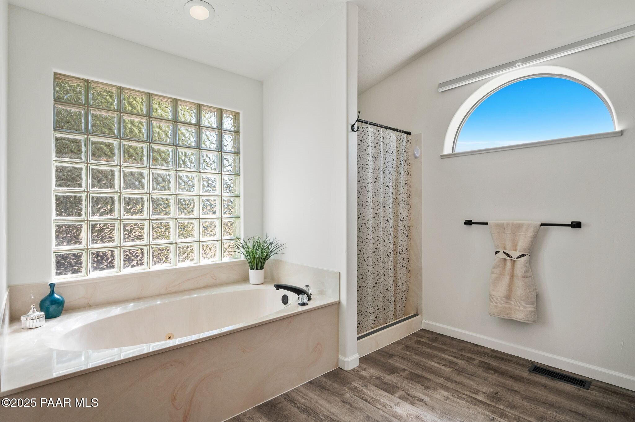 8640 N Granite Oaks Drive