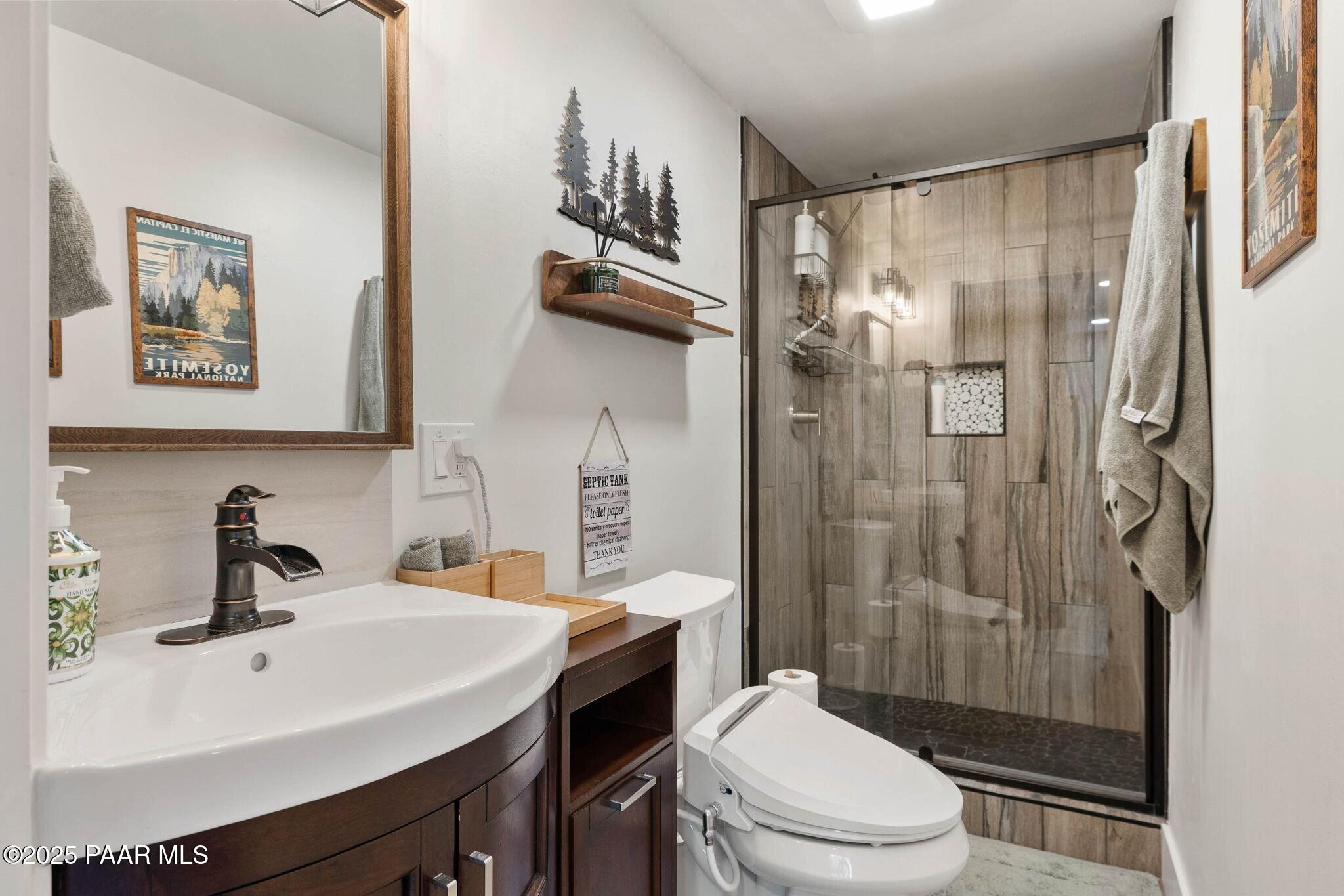 1458 E Silver King Circle