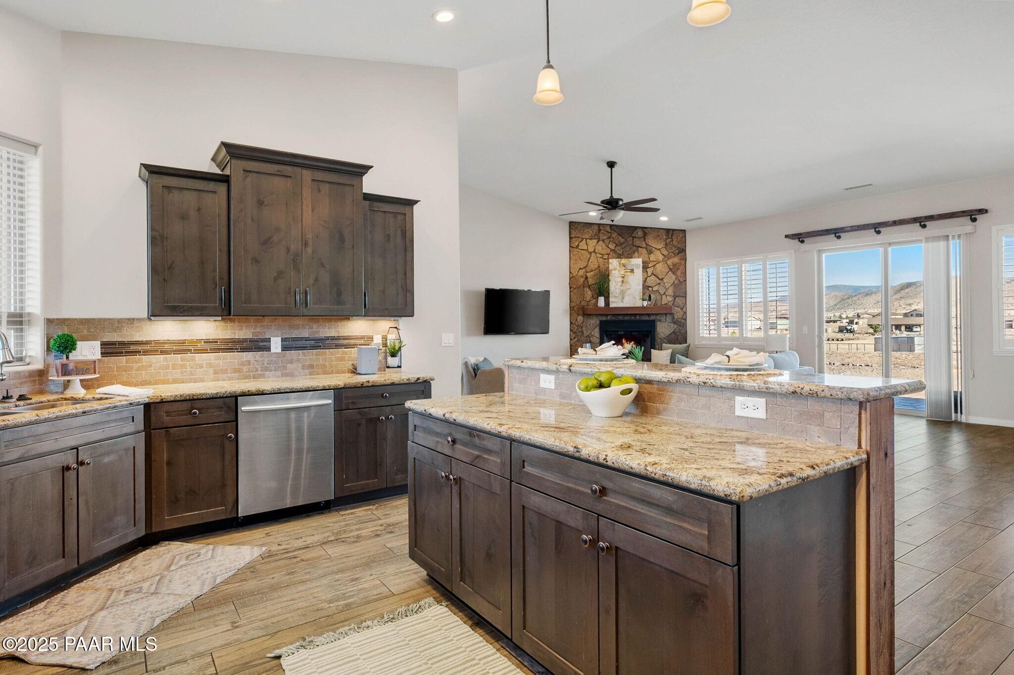 8575 N Buffalo Hill Court