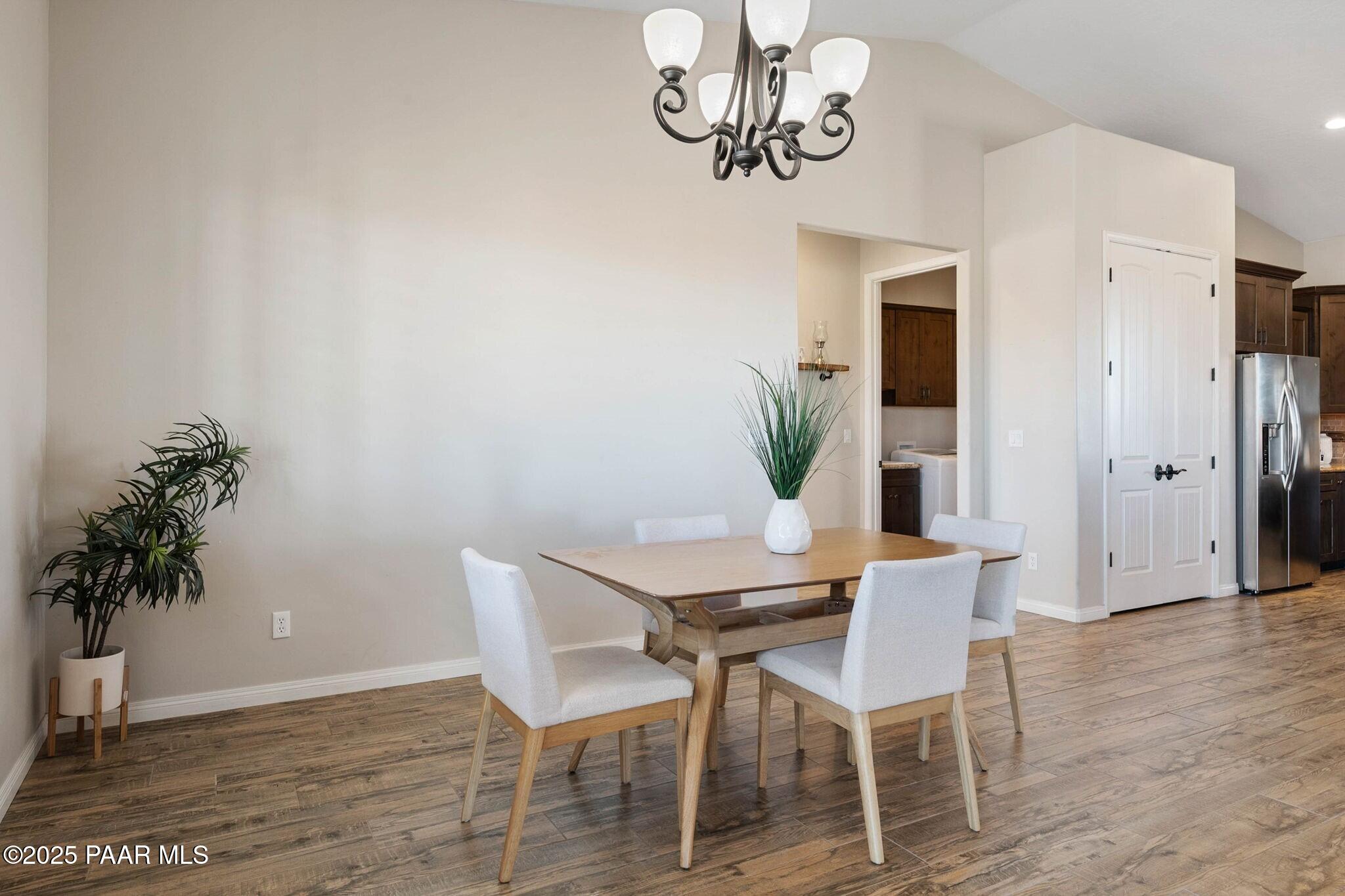 8575 N Buffalo Hill Court