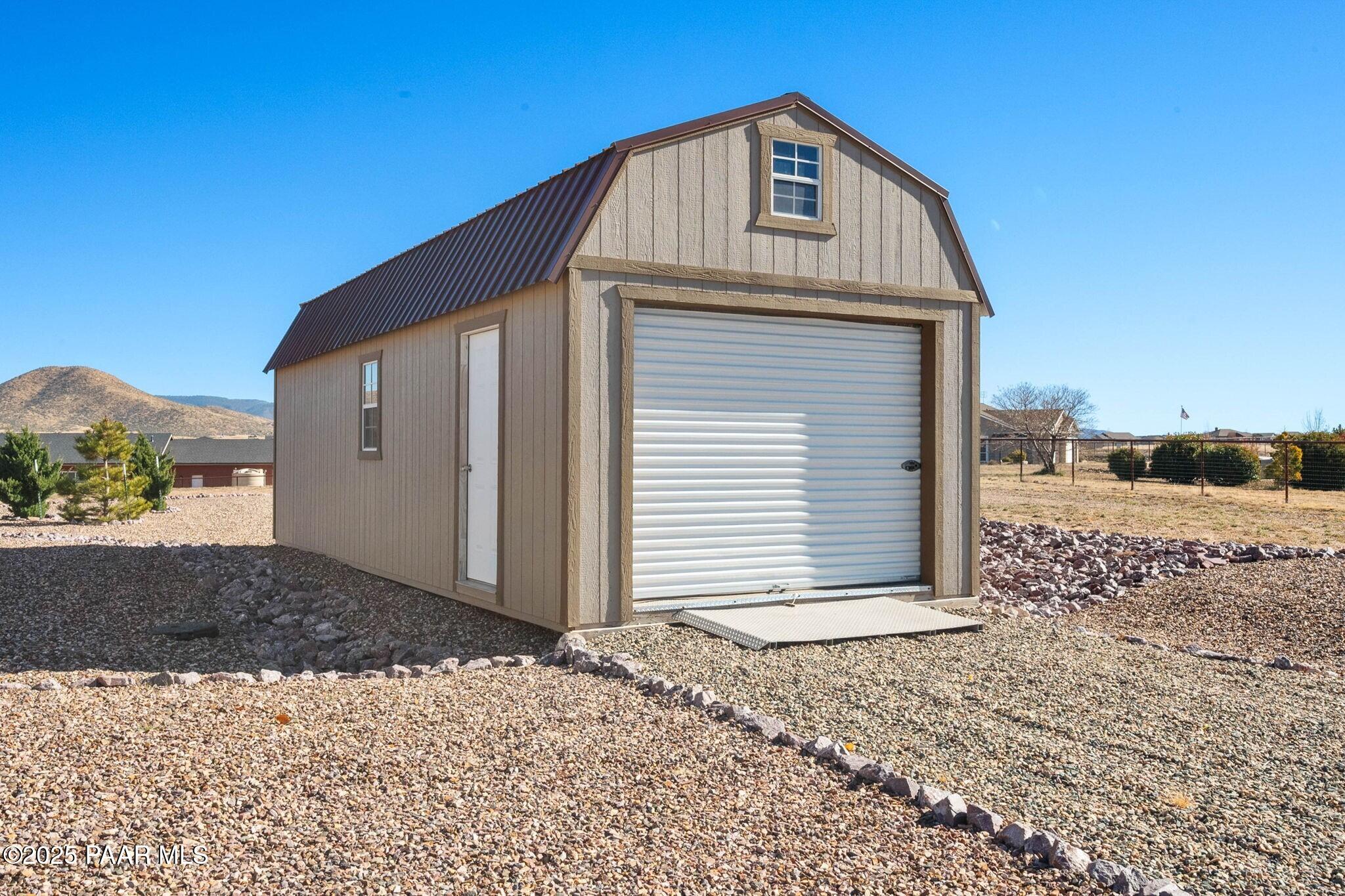 8575 N Buffalo Hill Court