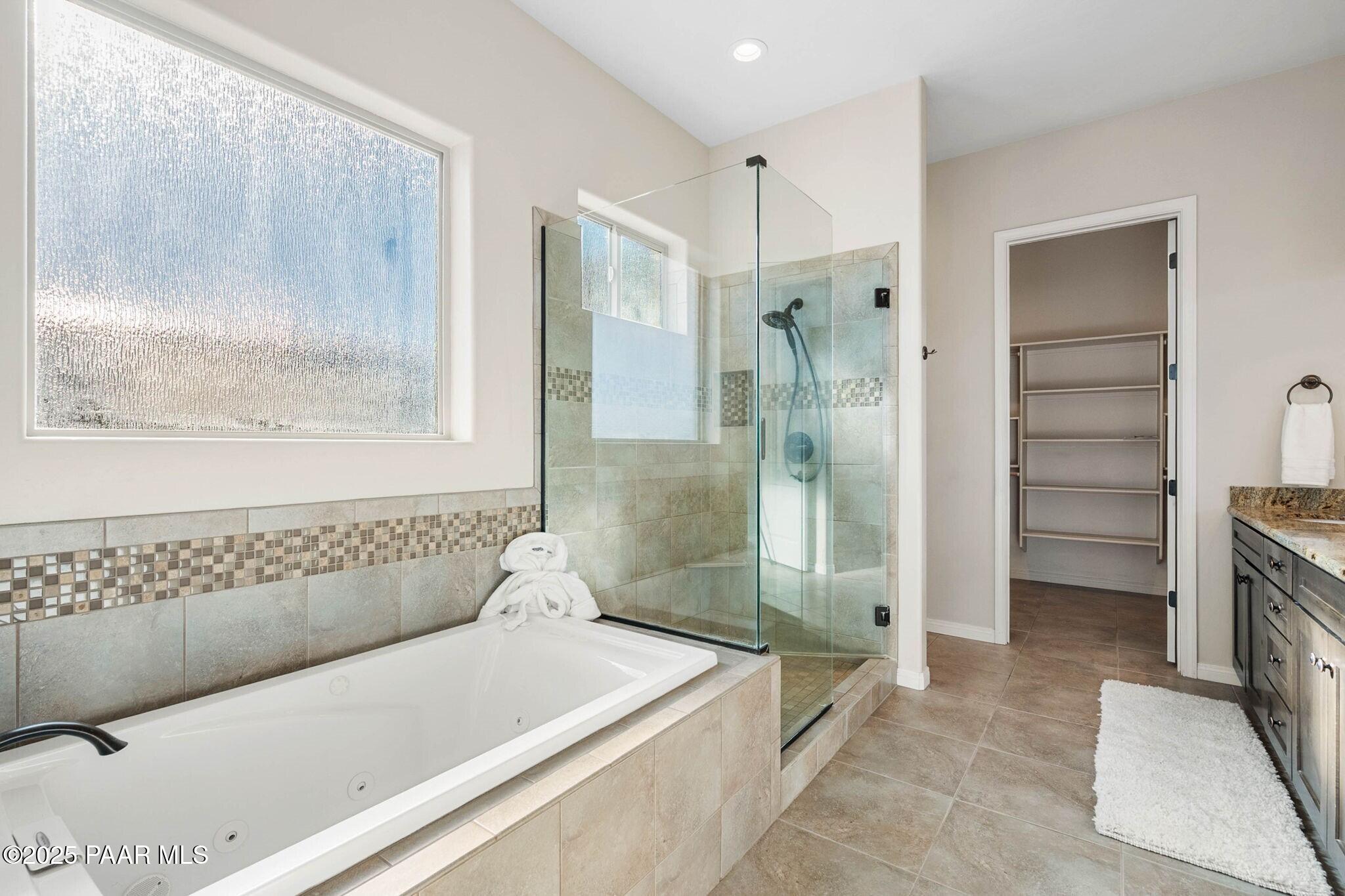 8575 N Buffalo Hill Court