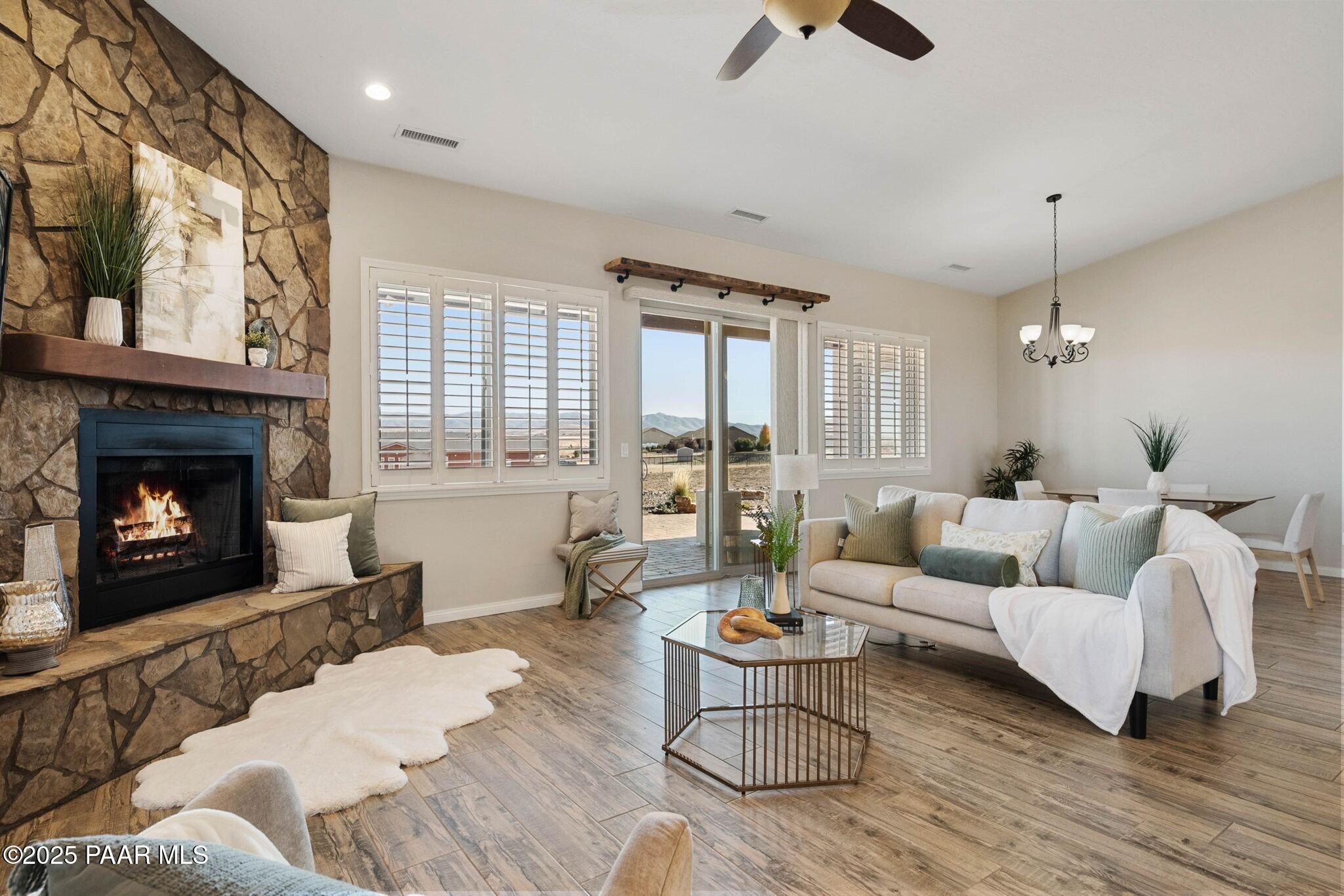 8575 N Buffalo Hill Court