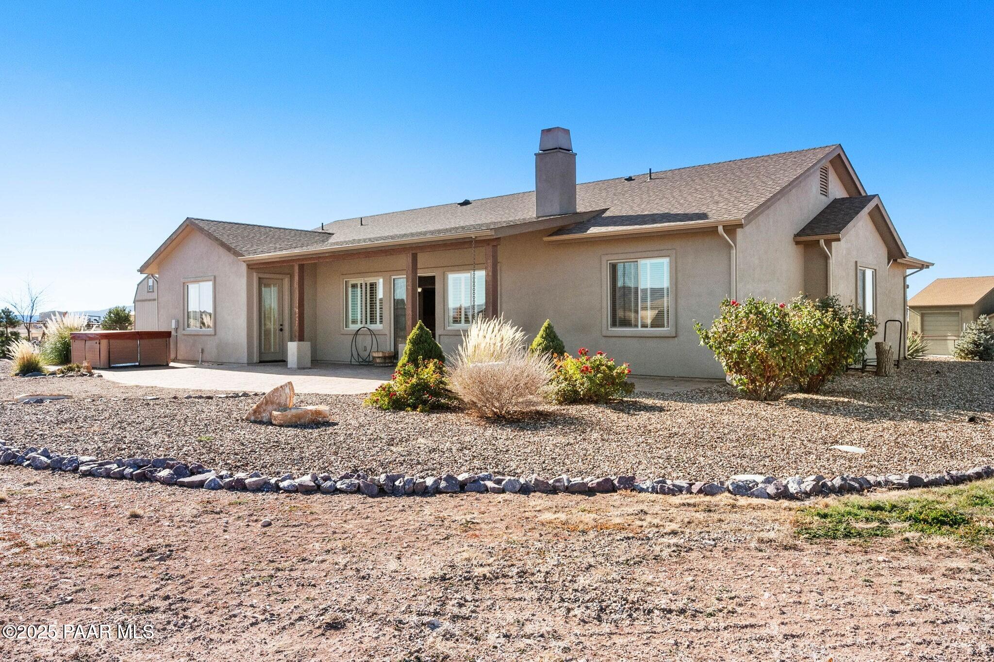 8575 N Buffalo Hill Court