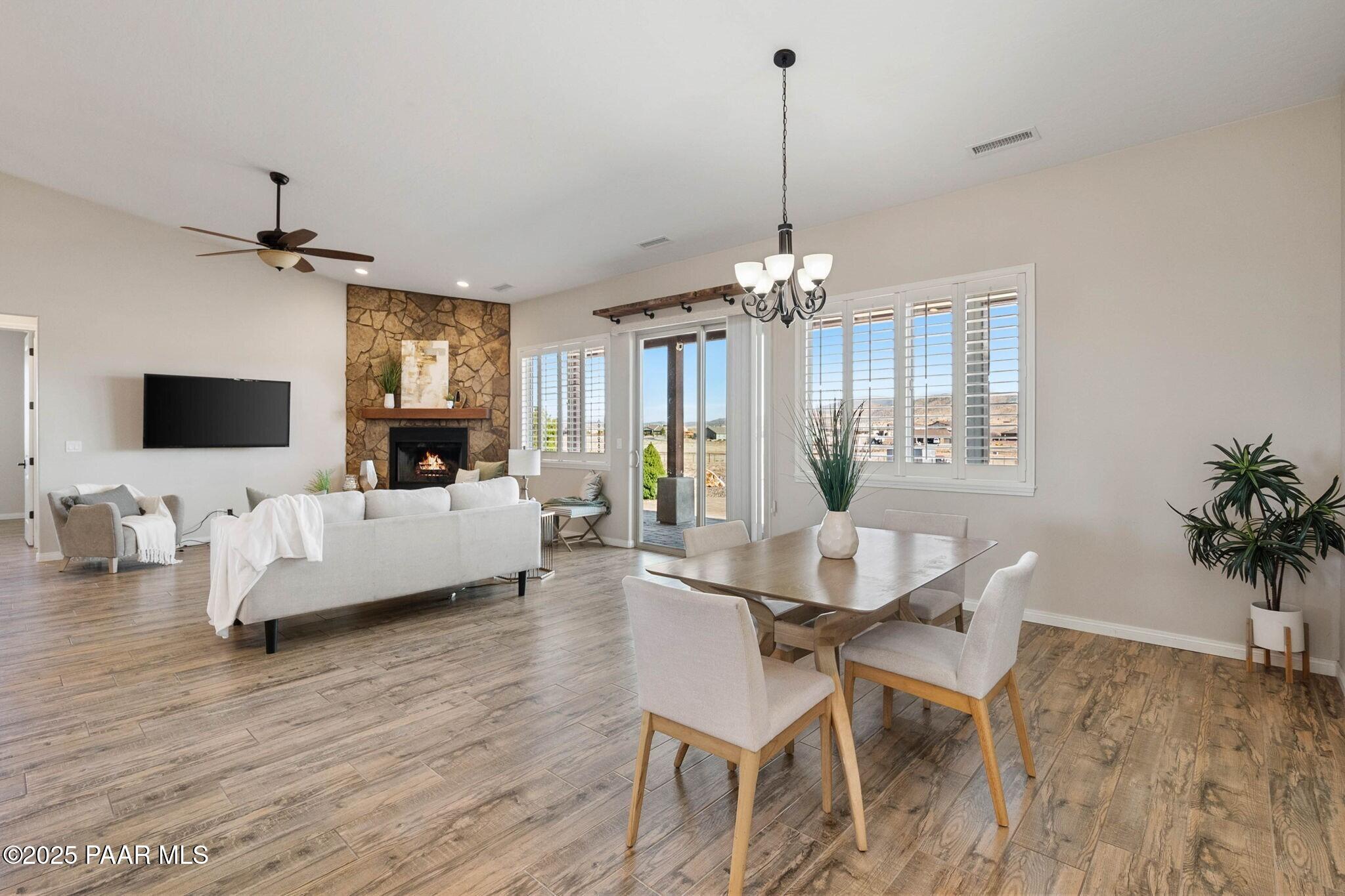 8575 N Buffalo Hill Court