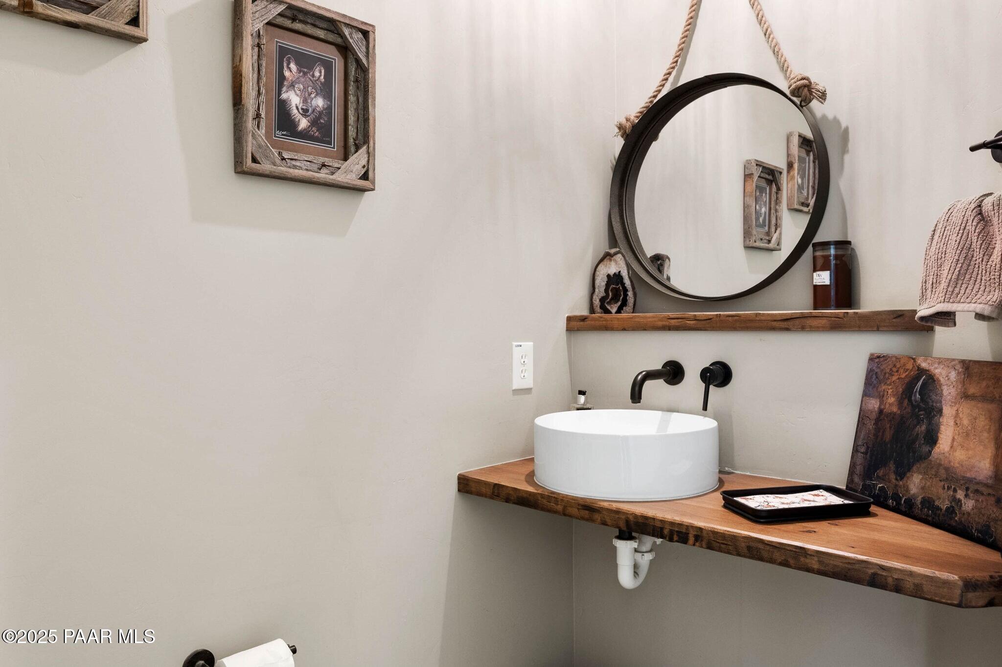 9309 N Callahan Road