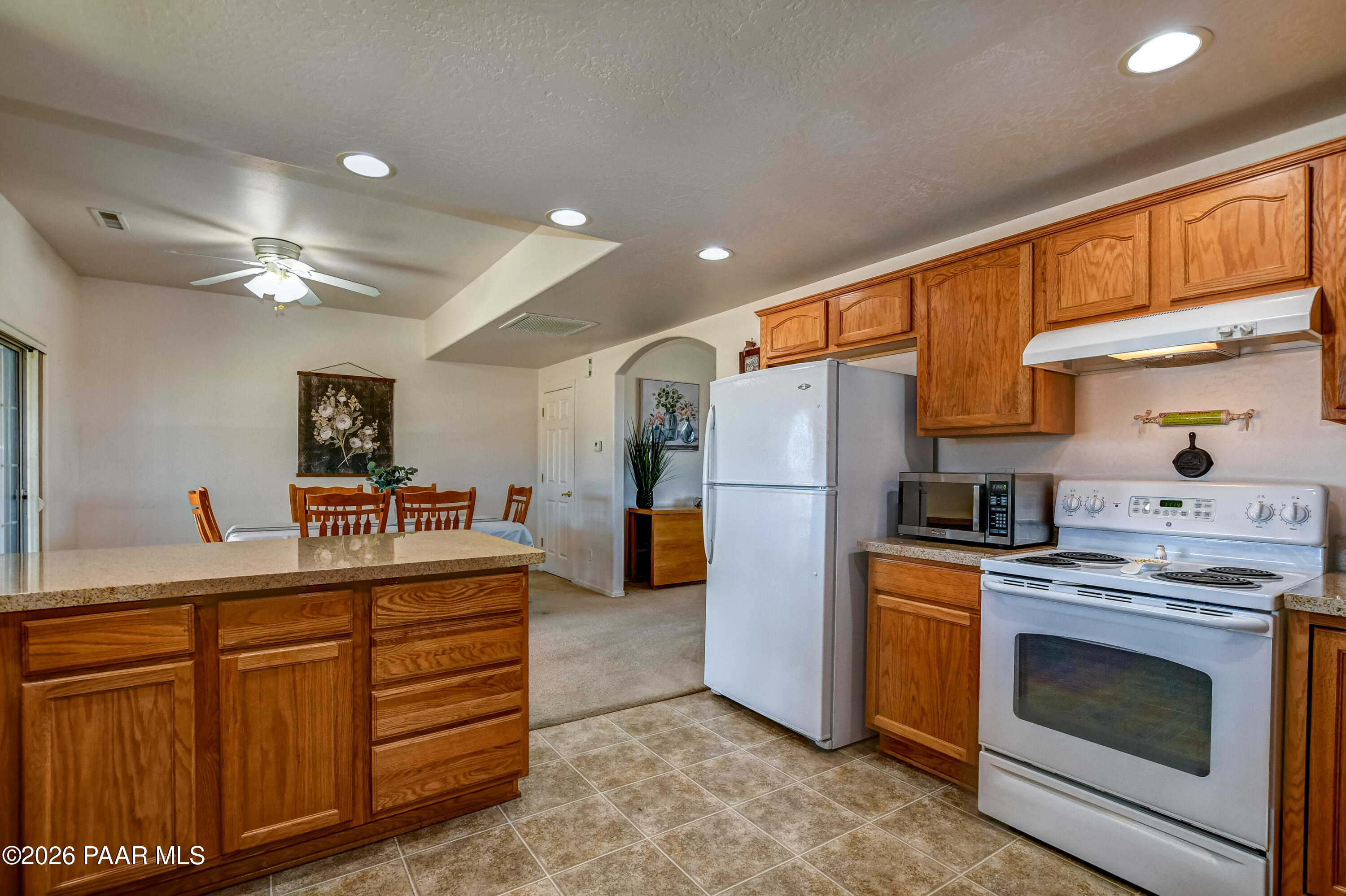11305 N Retriever Lane