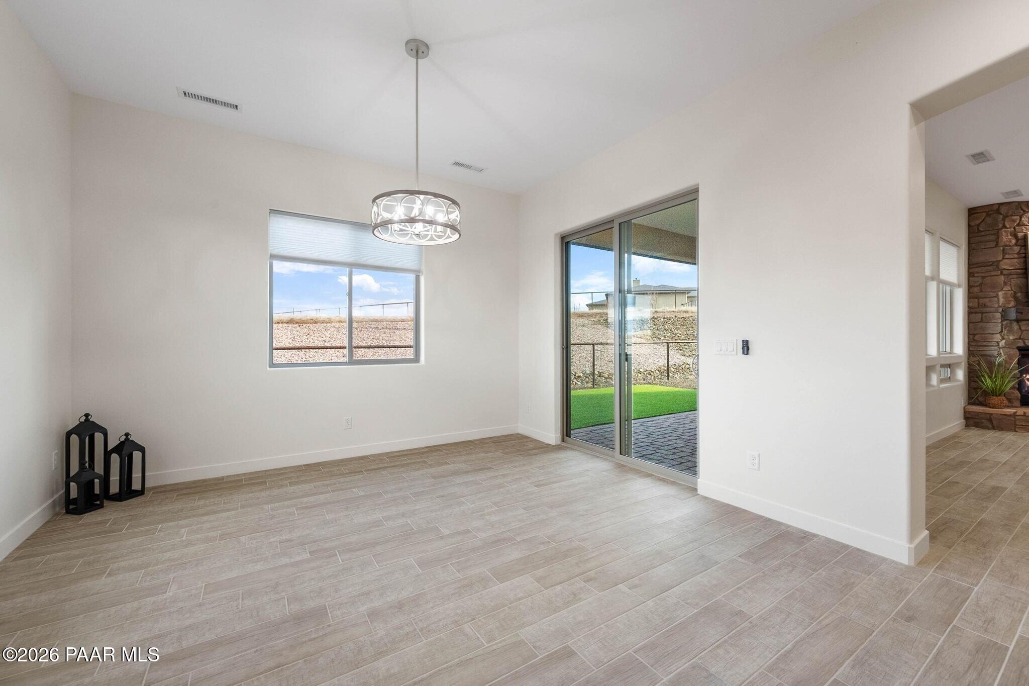 6721 E Territorial Road