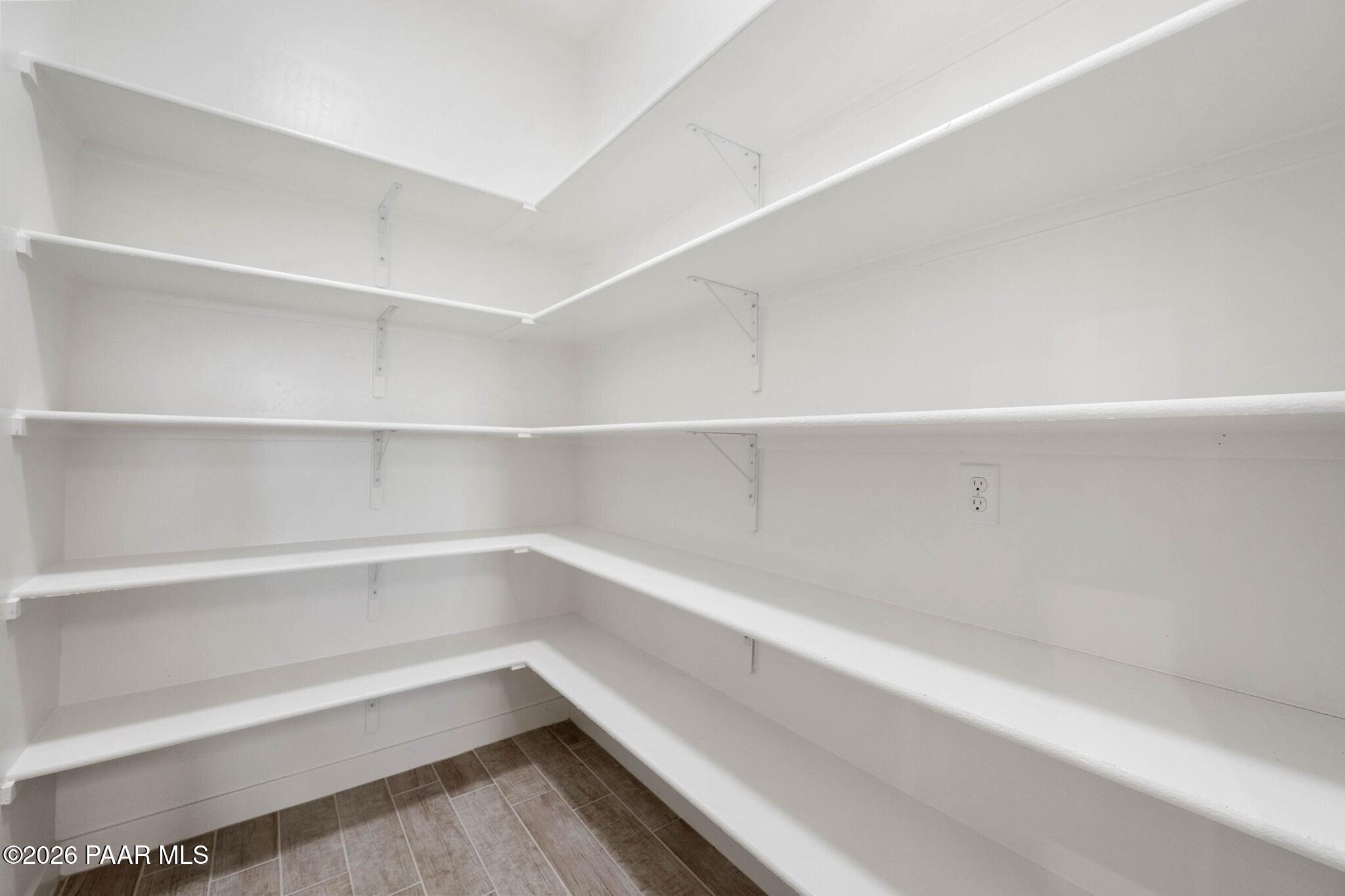 6721 E Territorial Road