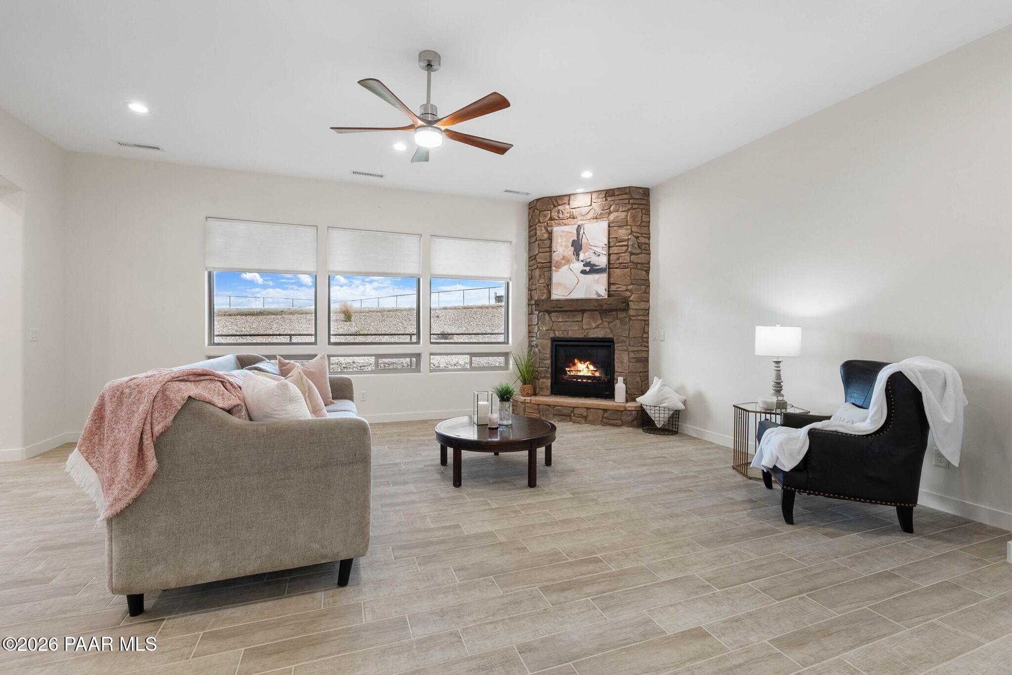 6721 E Territorial Road