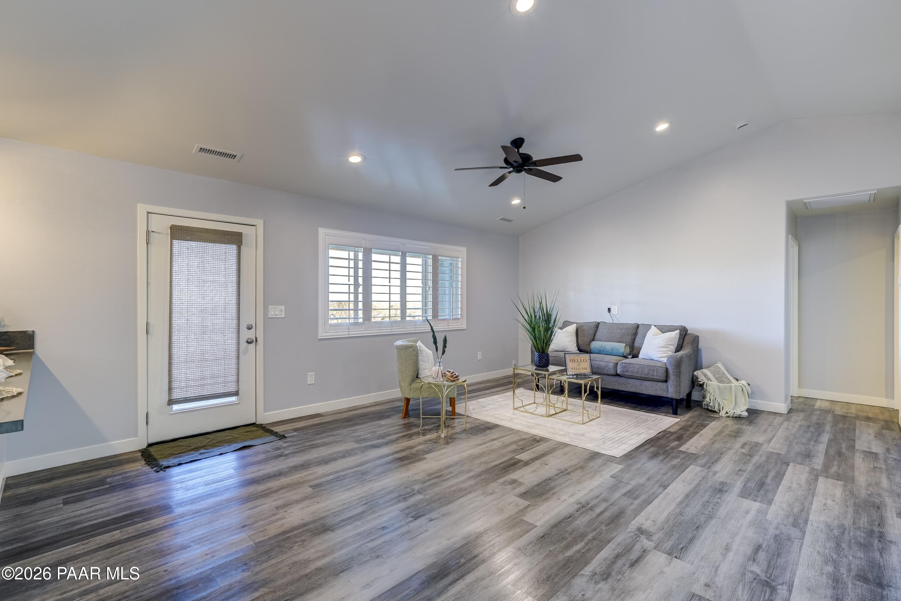 5442 N Long Rifle Road